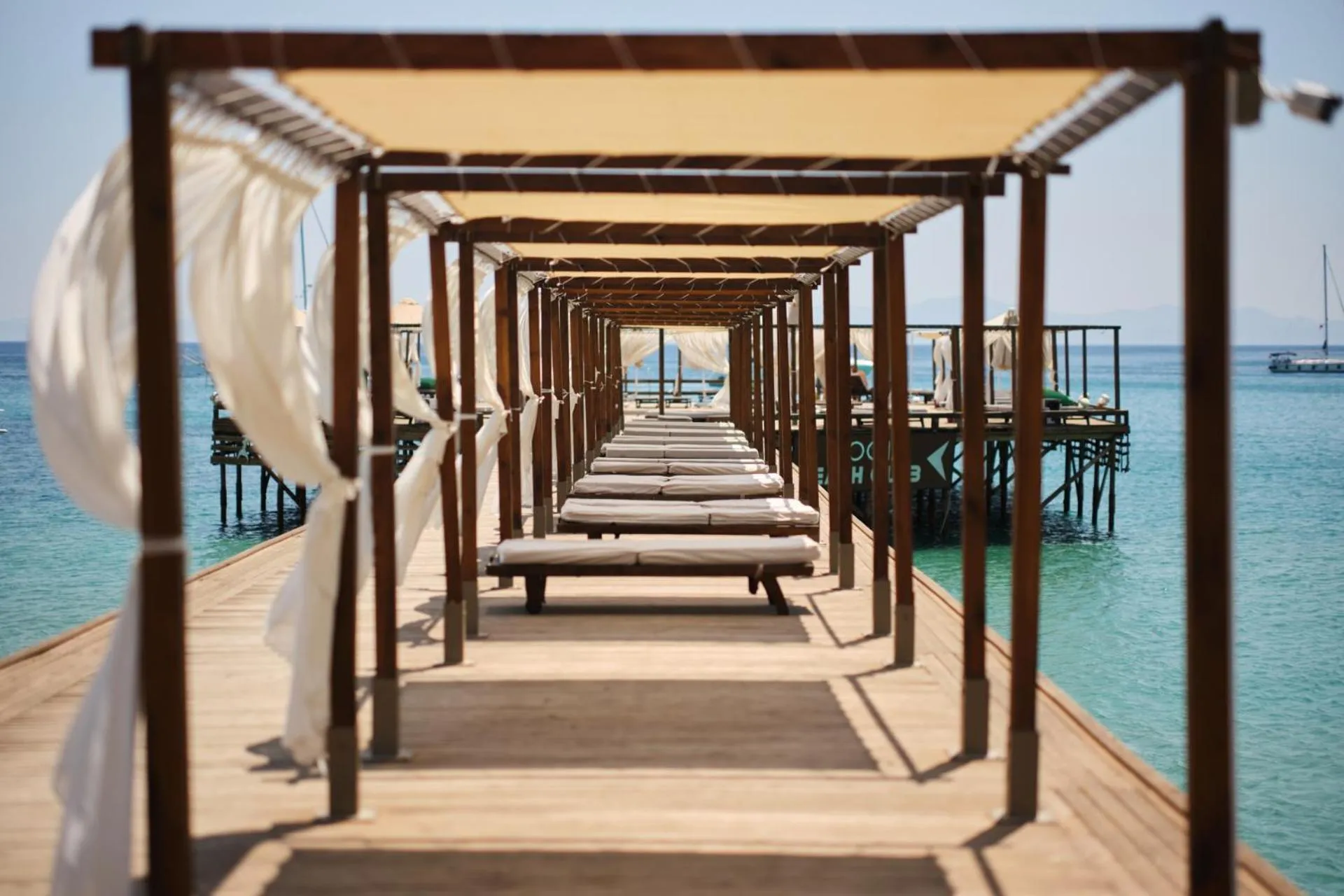 Day in LAUR HOTELS Experience & Elegance