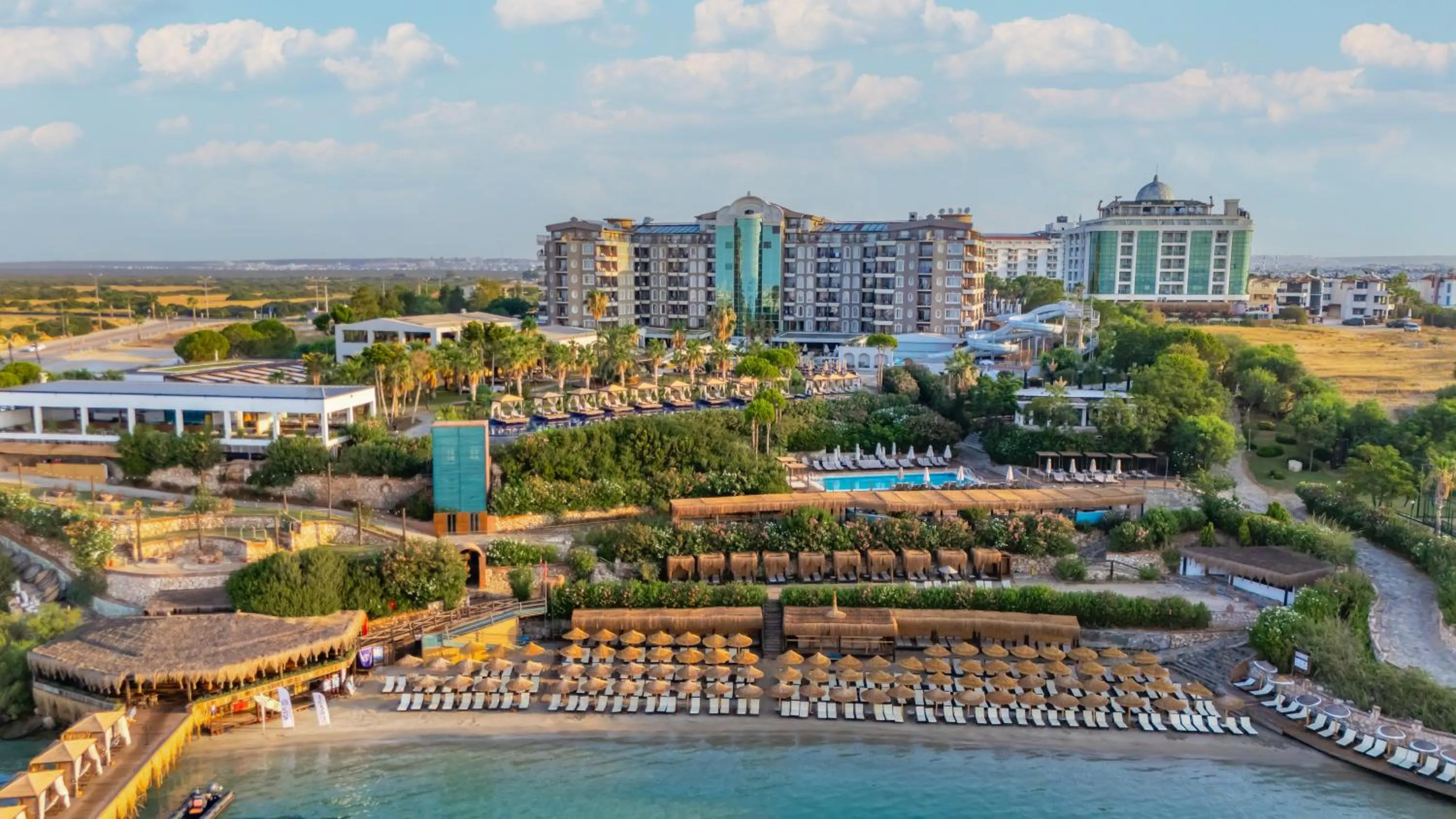 Property building in LAUR HOTELS Experience & Elegance