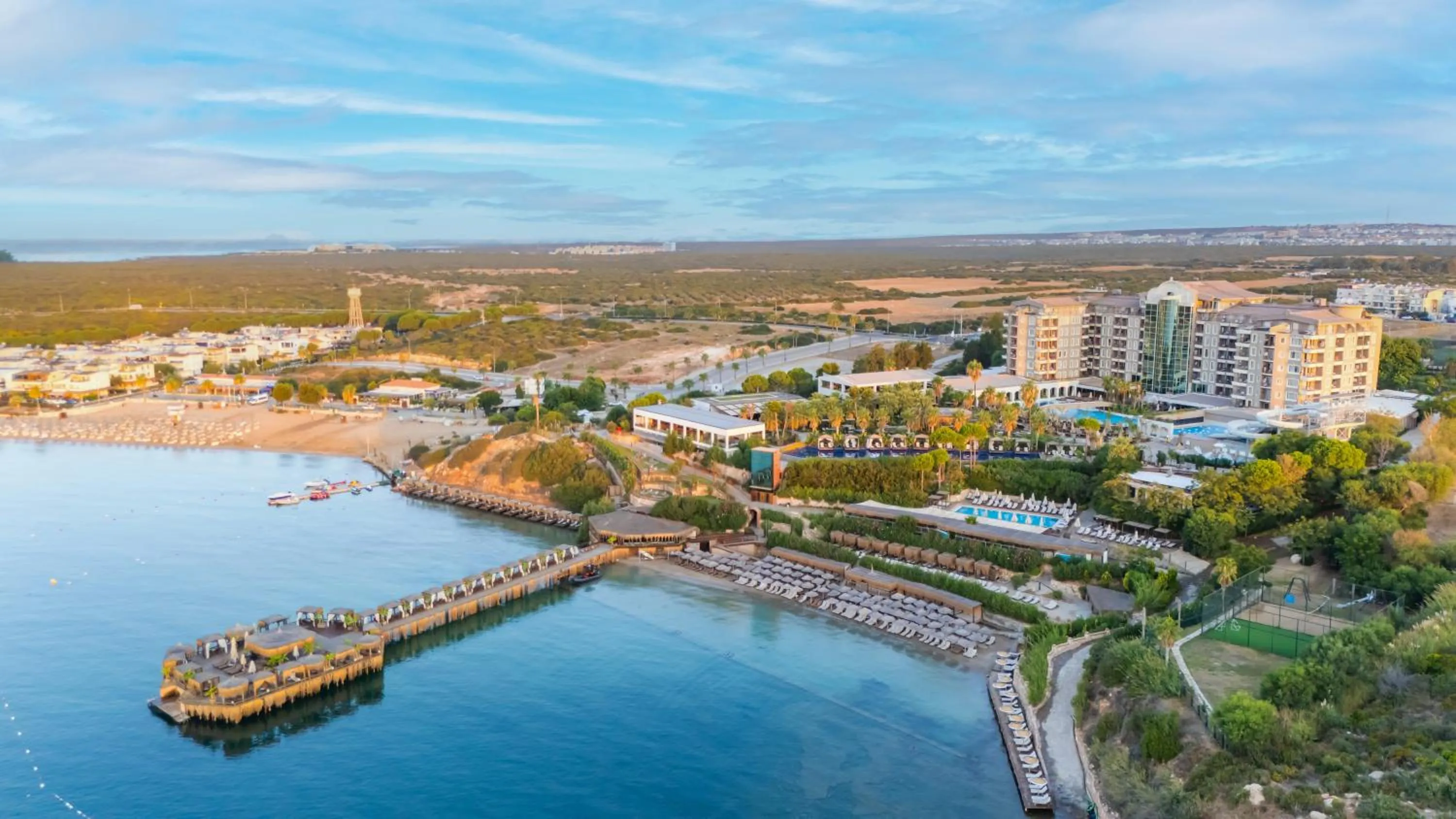 Property building in LAUR HOTELS Experience & Elegance