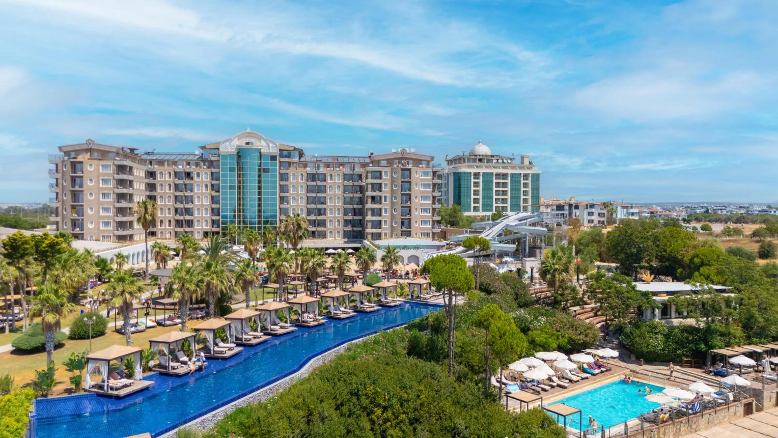 Property building in LAUR HOTELS Experience & Elegance