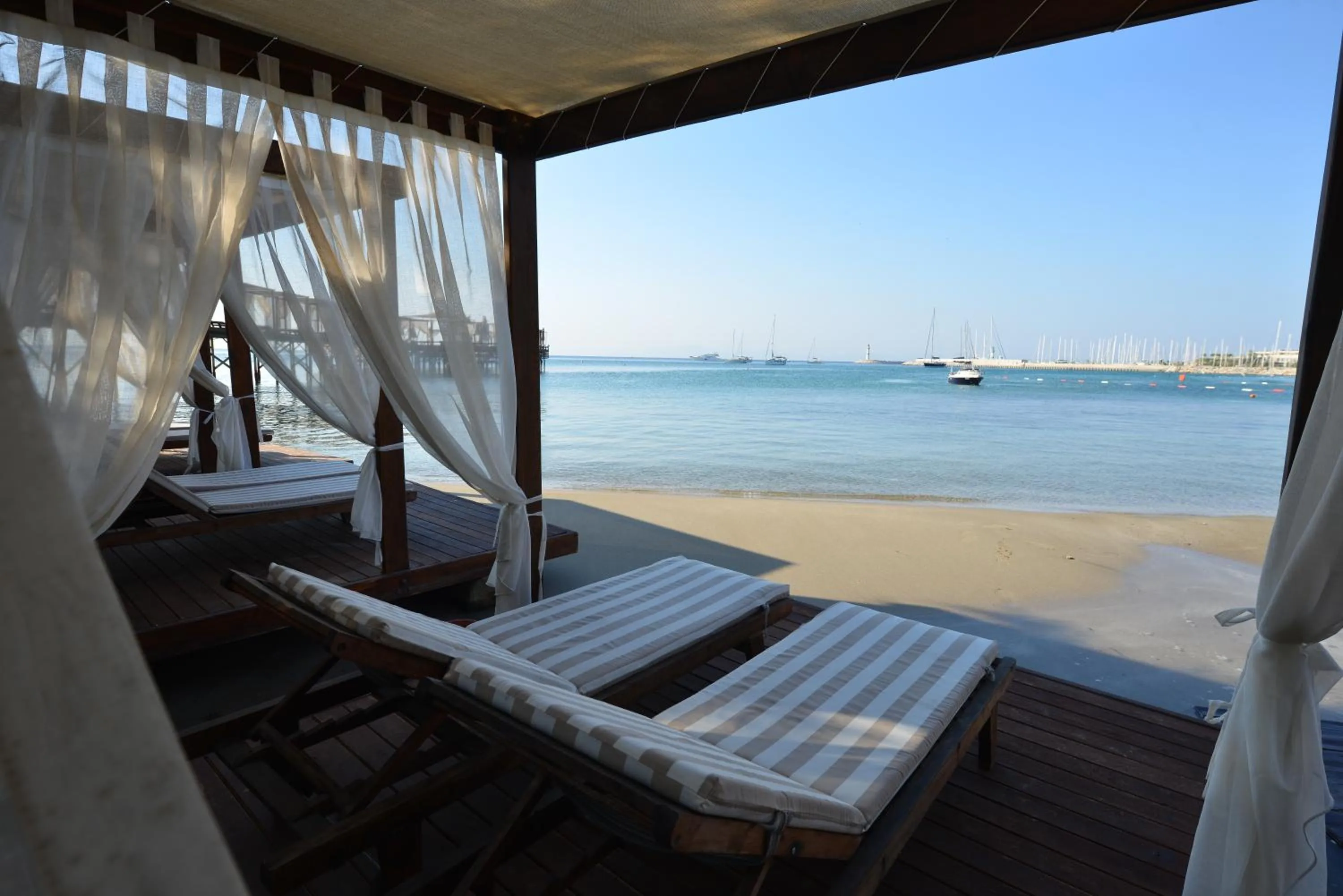 Day in LAUR HOTELS Experience & Elegance