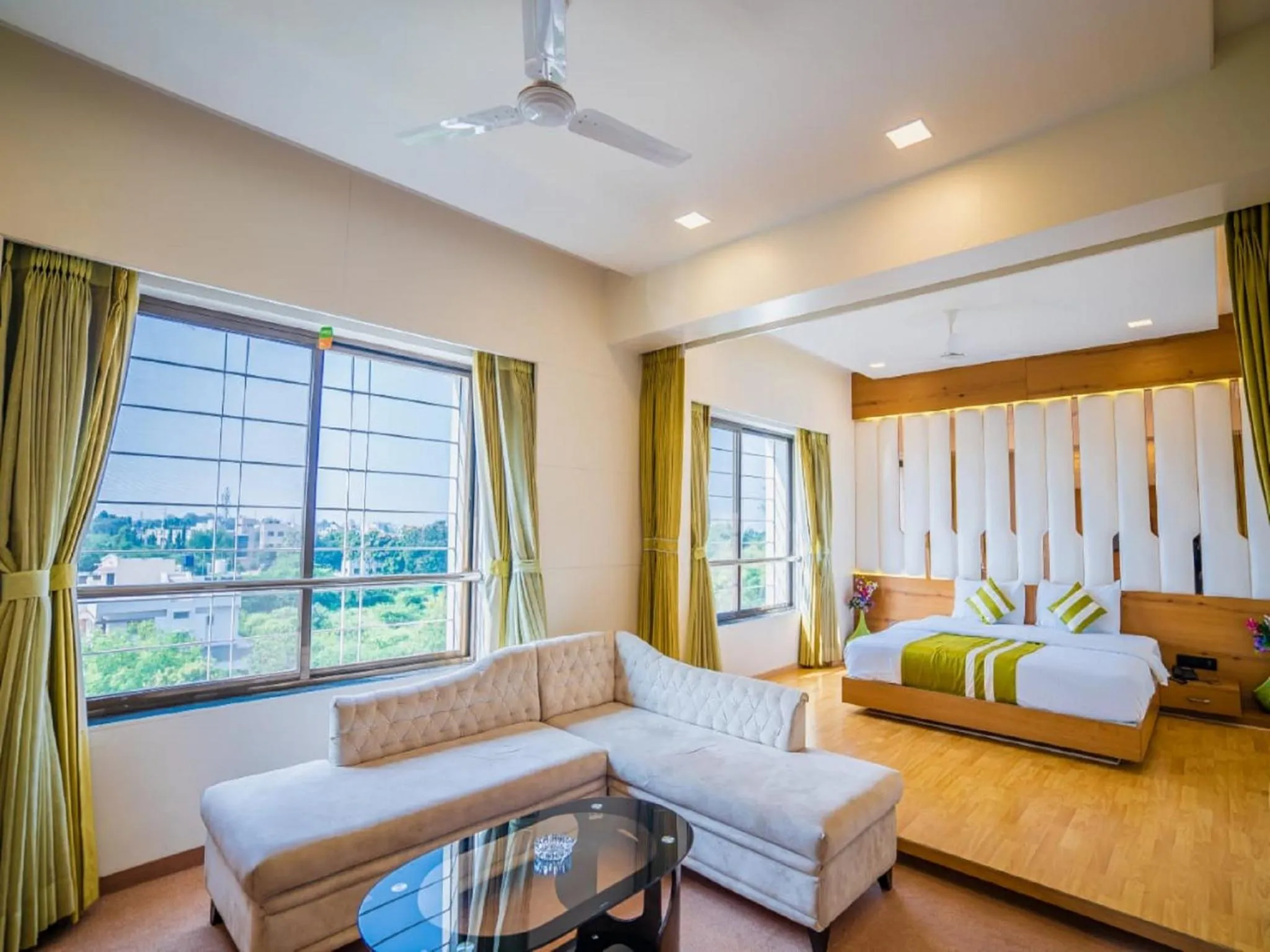 Photo of the whole room, Bed in V Star