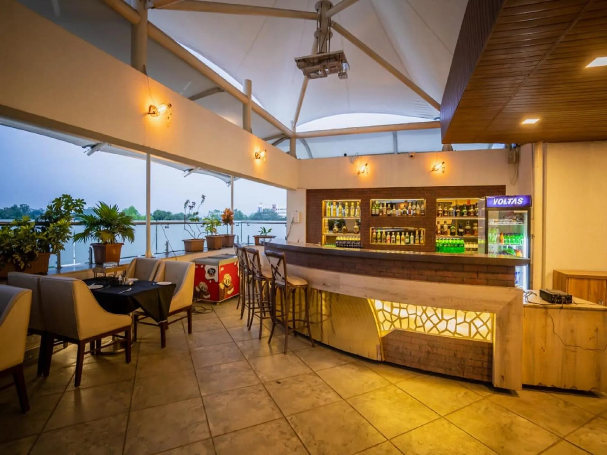 Lounge or bar in V Star