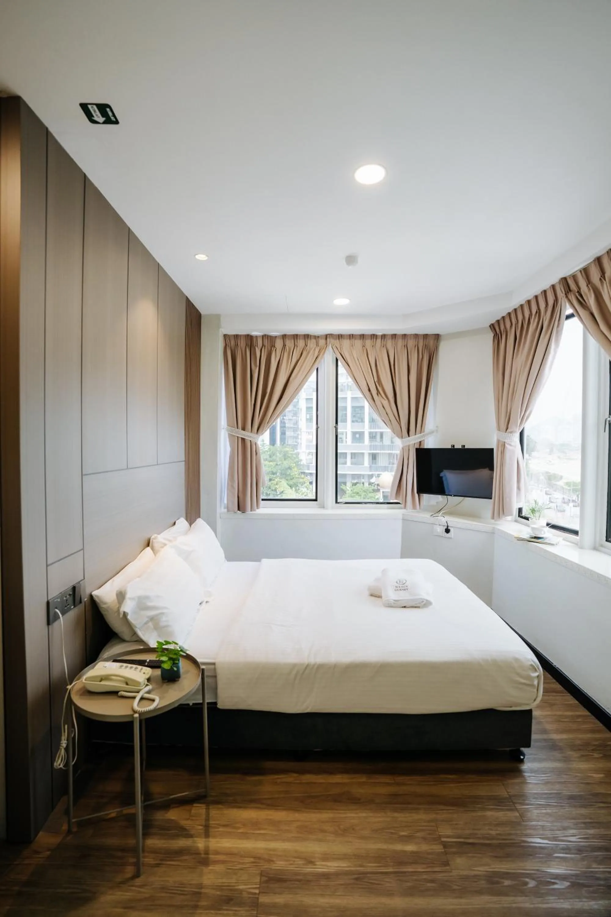 Bed in Wangs Hotel Gurney Drive