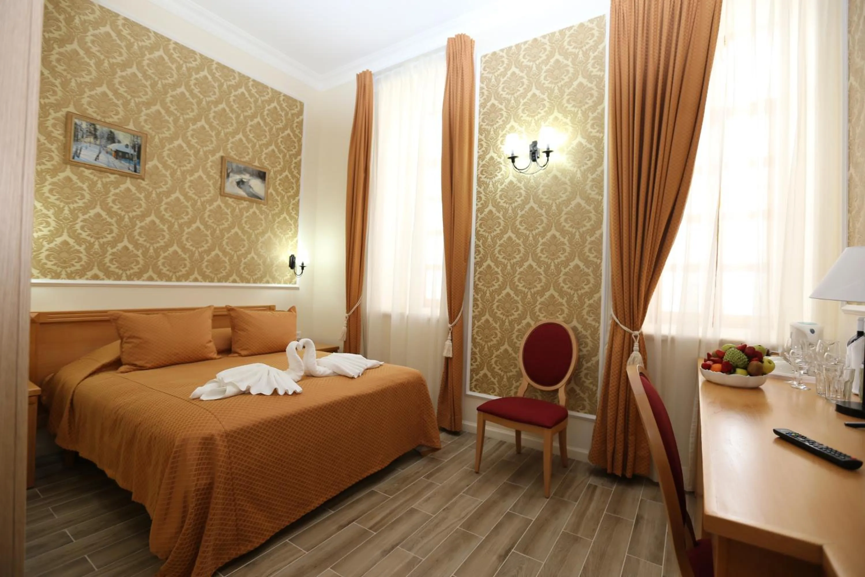 Bed in Sergei Palace Hotel