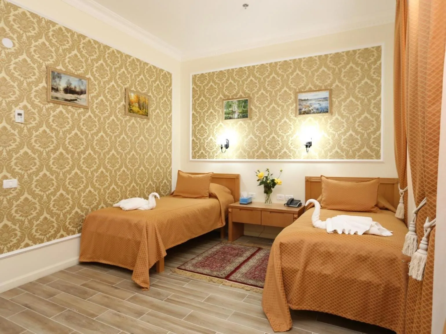 Bed in Sergei Palace Hotel