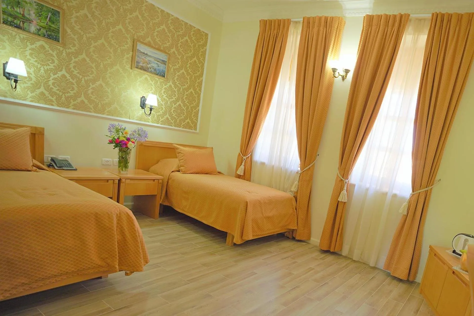 Bed in Sergei Palace Hotel