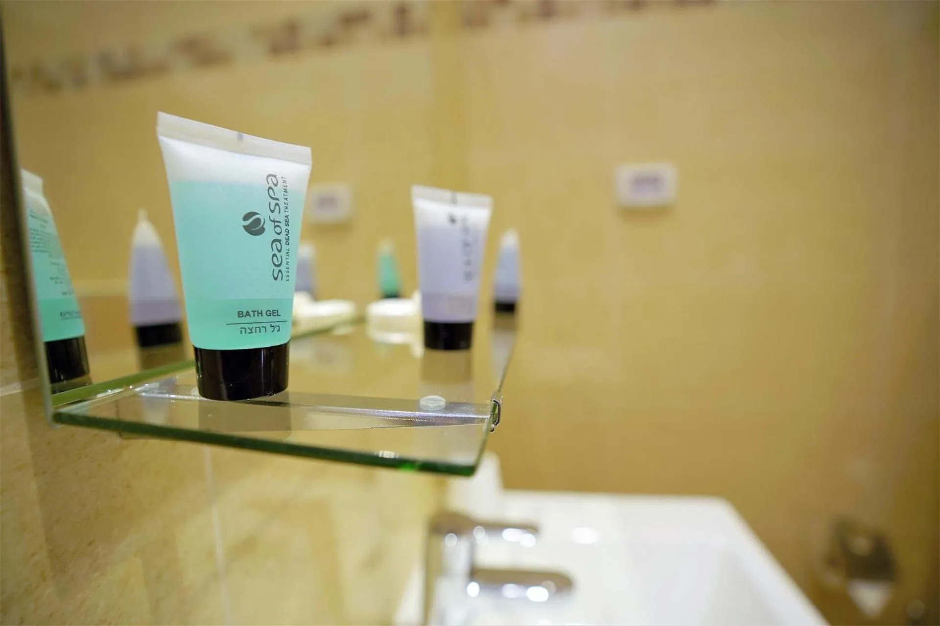 Bathroom in Sergei Palace Hotel