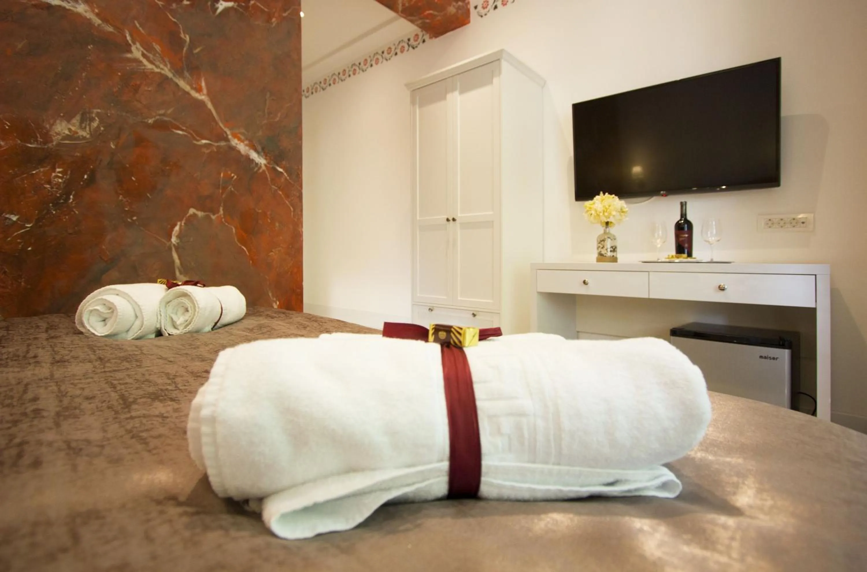 Bedroom, Bed in Well Of Life Luxury Rooms