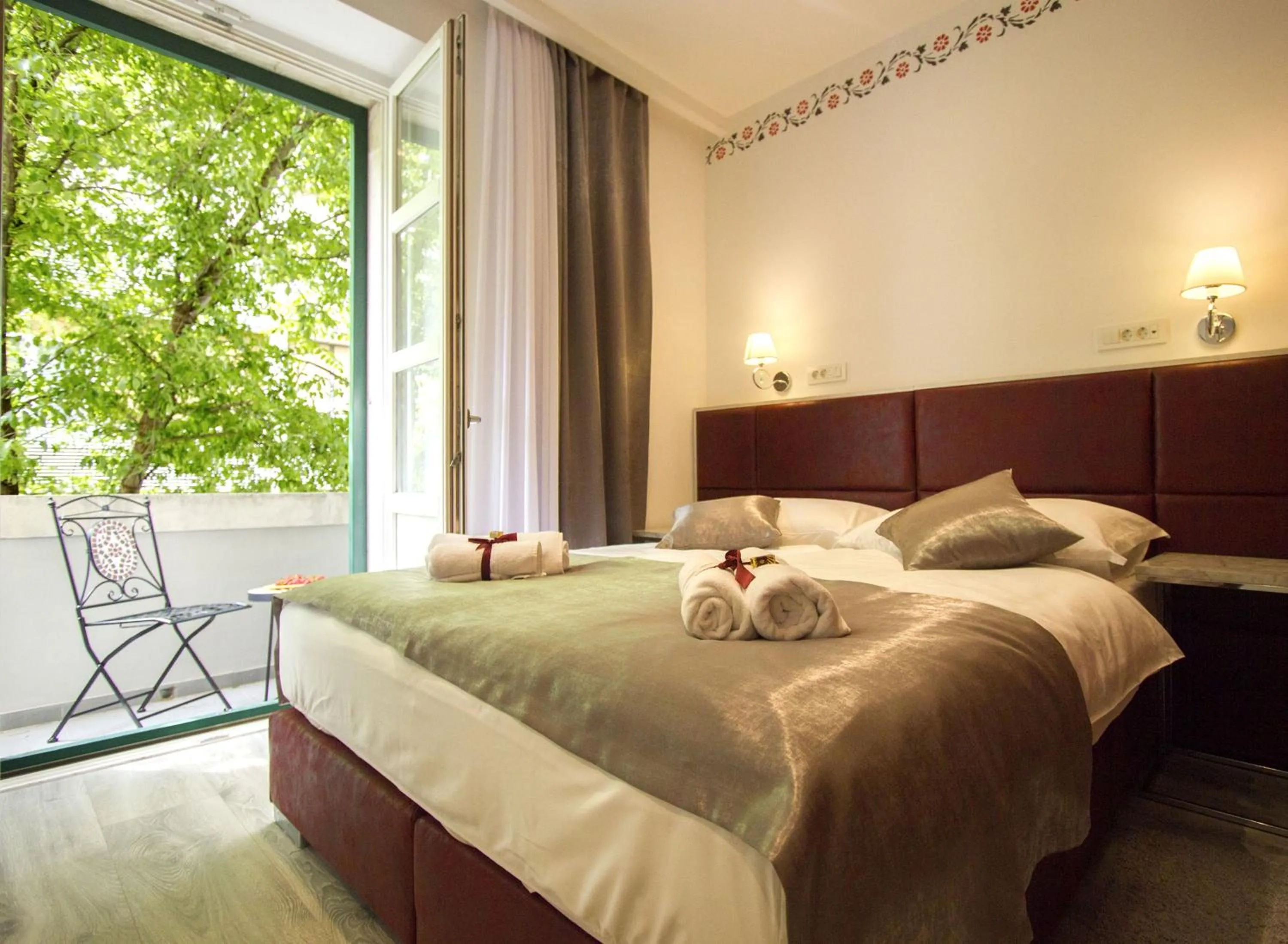 Bedroom, Bed in Well Of Life Luxury Rooms