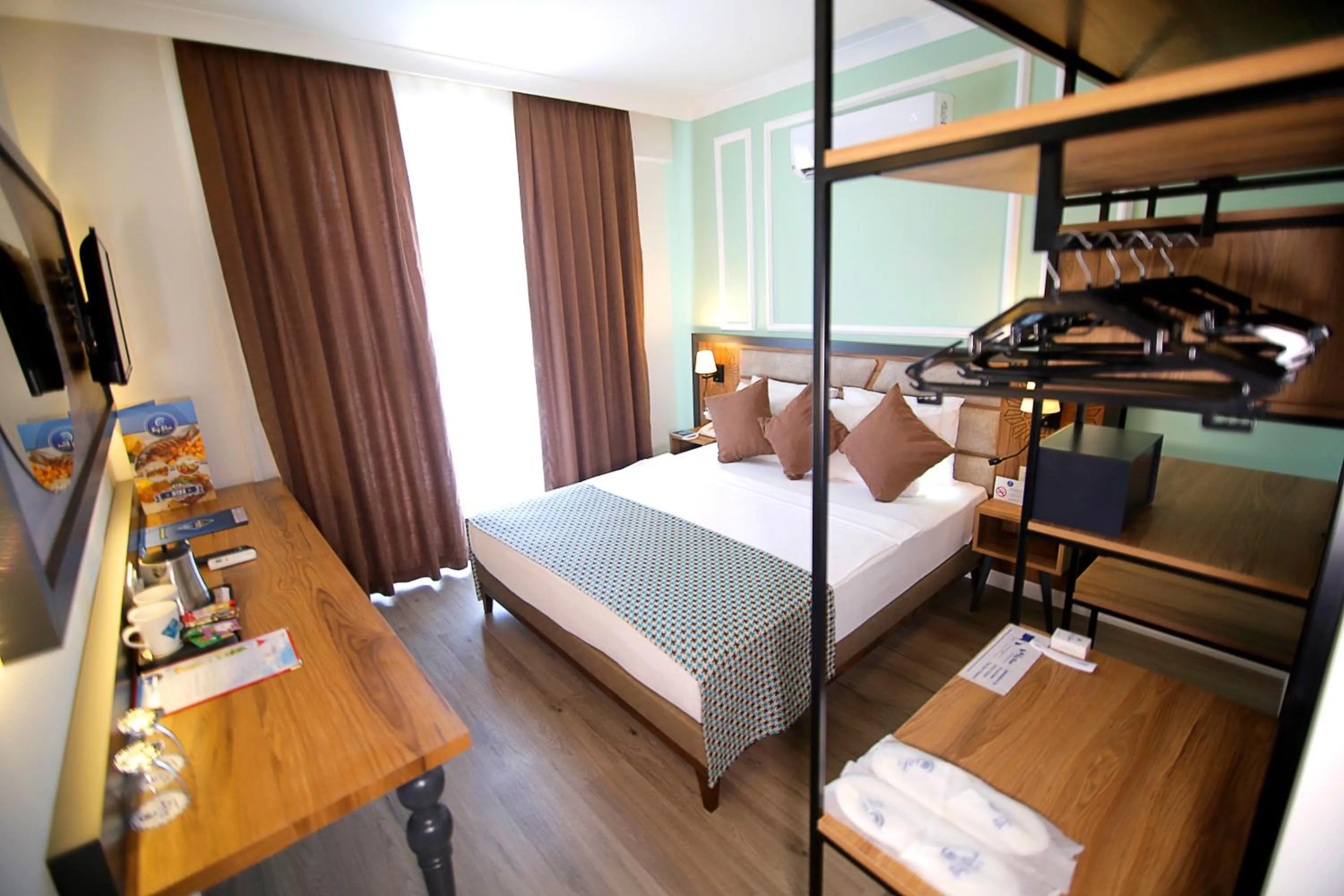 Photo of the whole room, Bed in Club Big Blue Suit Hotel - All Inclusive Plus