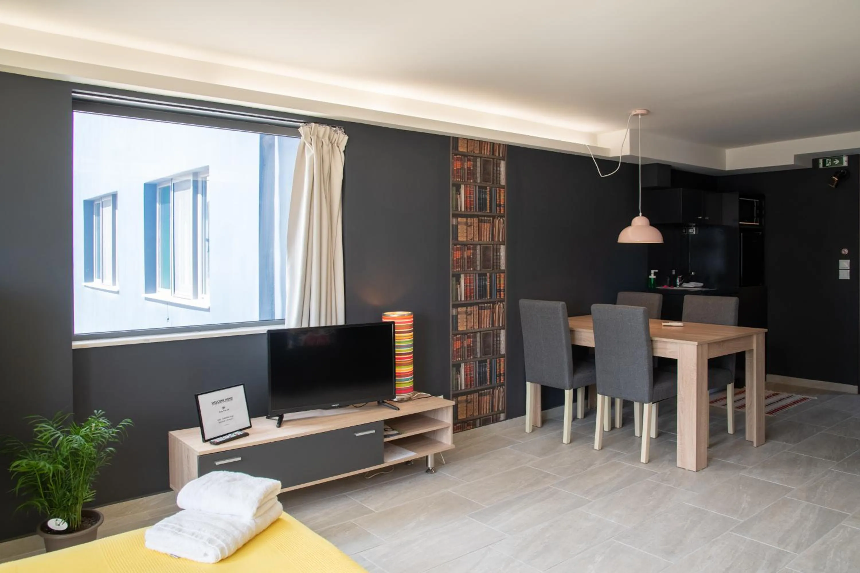 TV and multimedia in CHROMA Lodge Pikermi