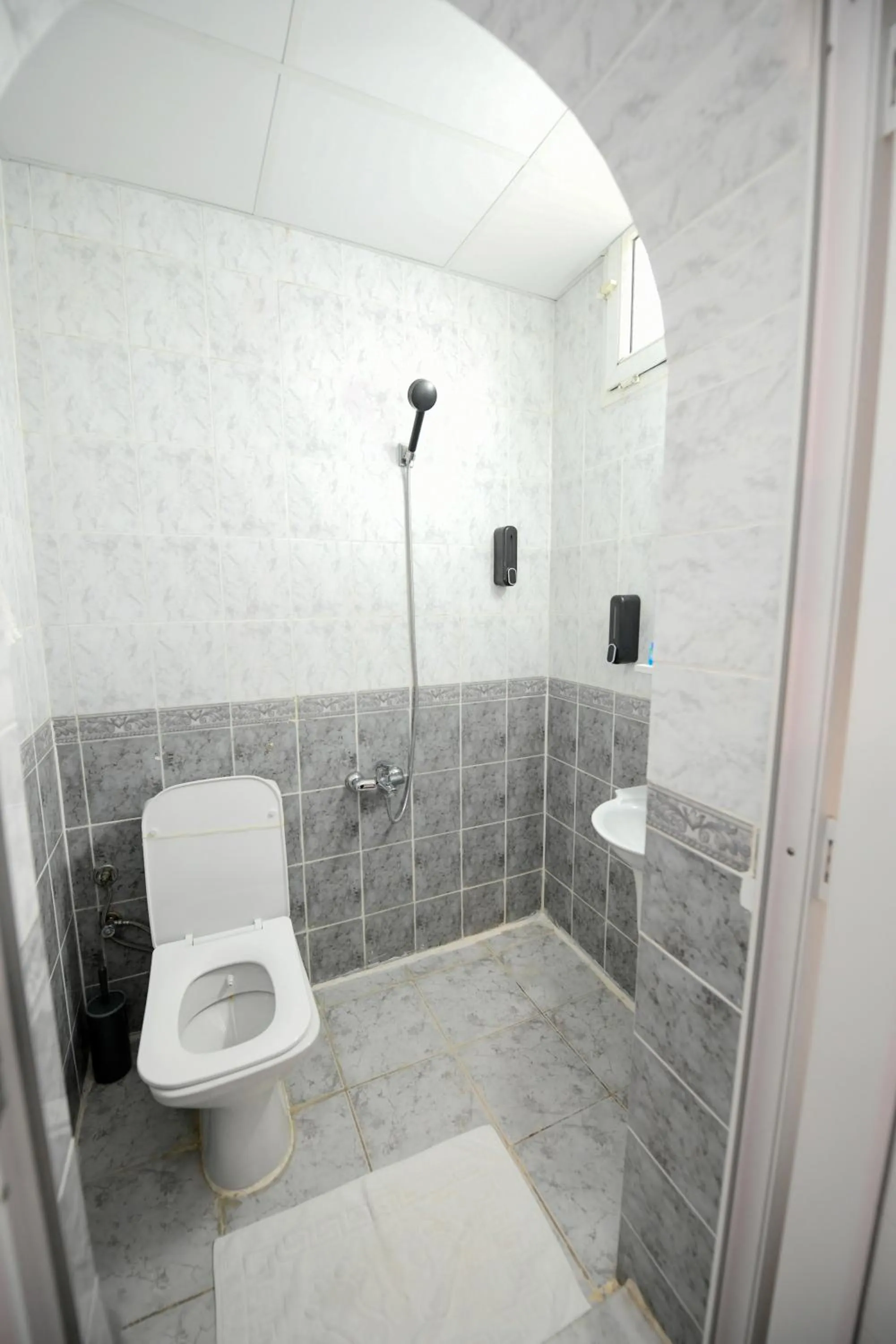 Anz Guest House Pansiyon