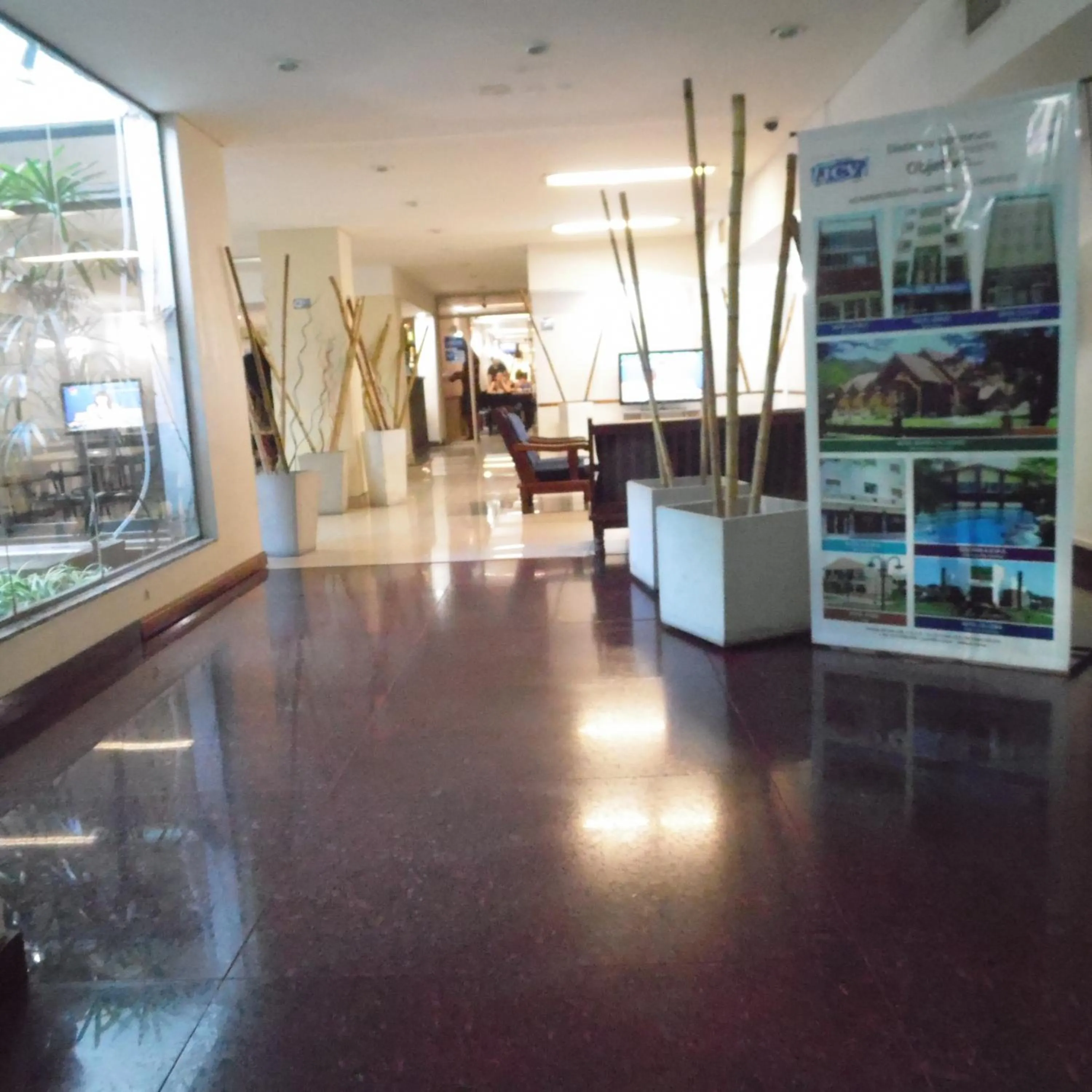 Lobby or reception in Adrazi Internacional