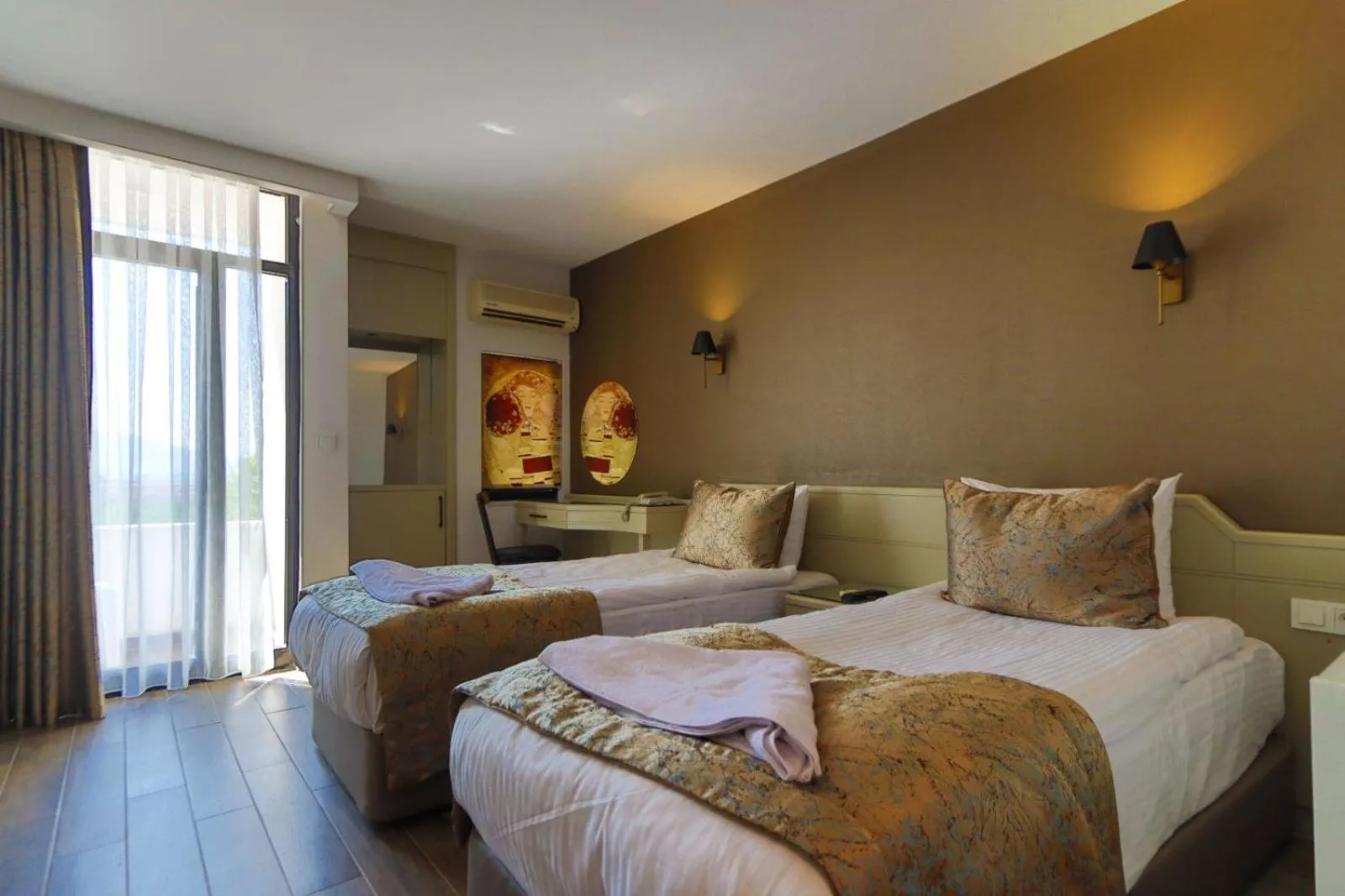 Bedroom, Bed in Ephesus Hitit Hotel restaurant