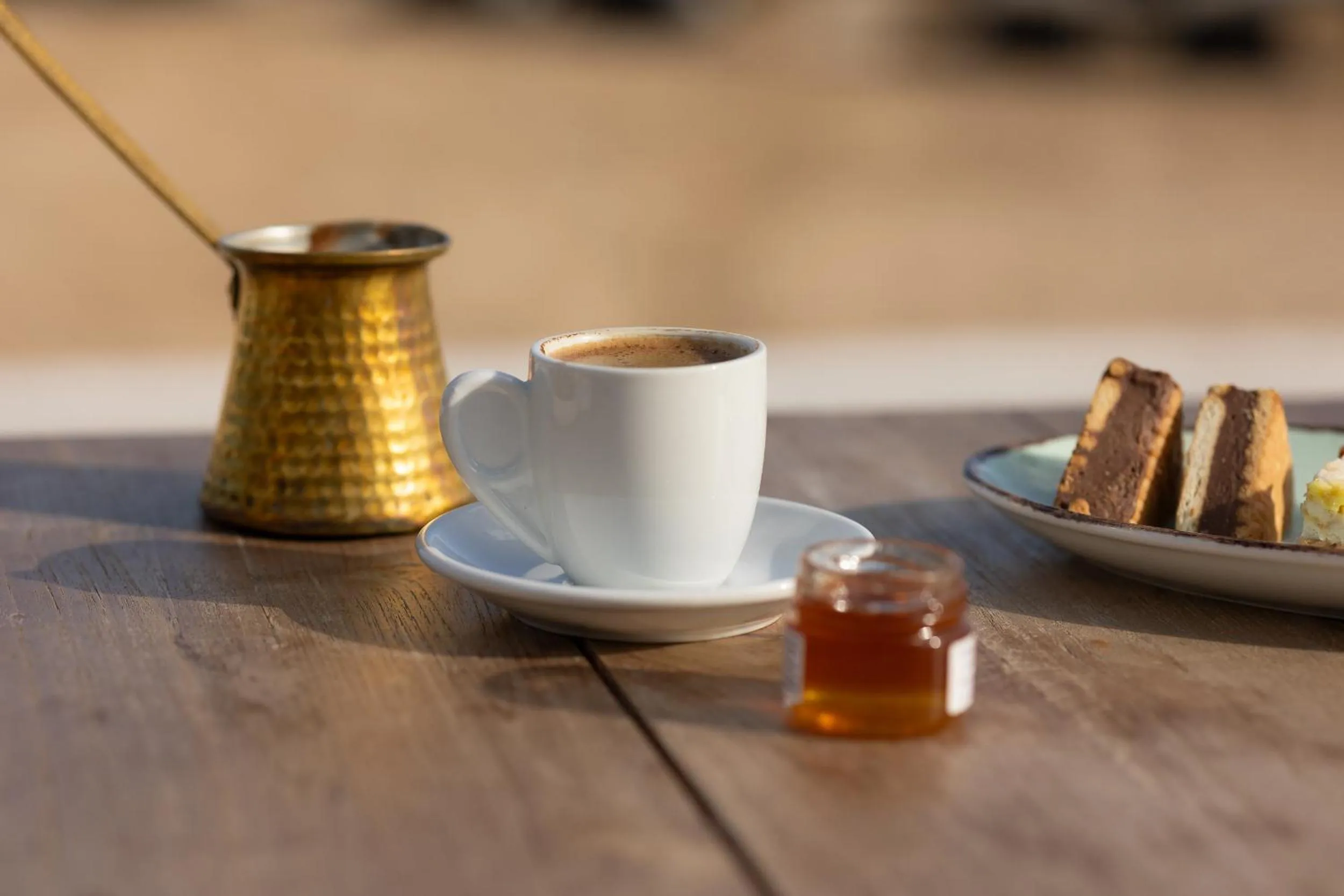 Restaurant/places to eat in Oasis Beach Hotel