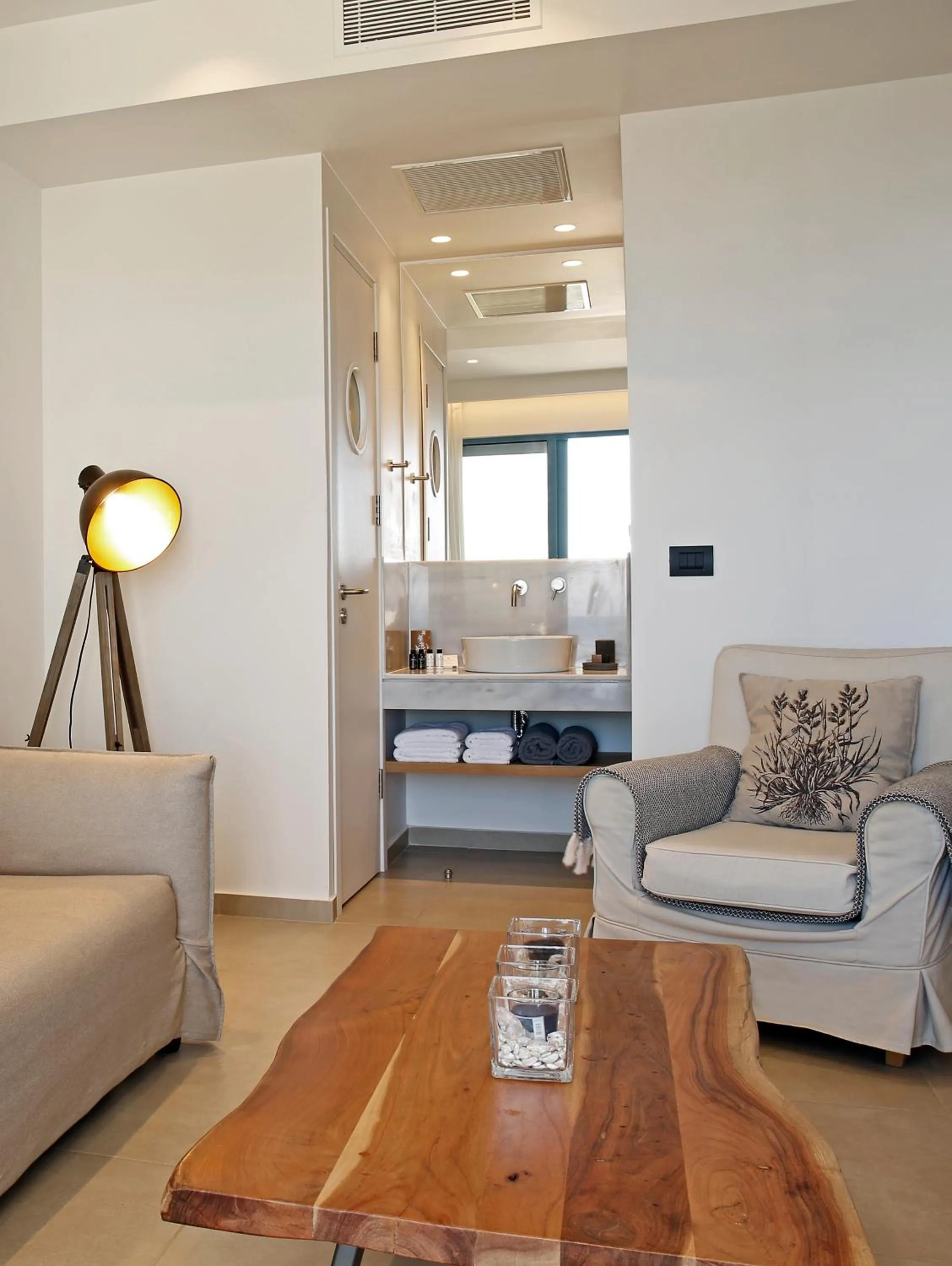 Bathroom in Oasis Beach Hotel