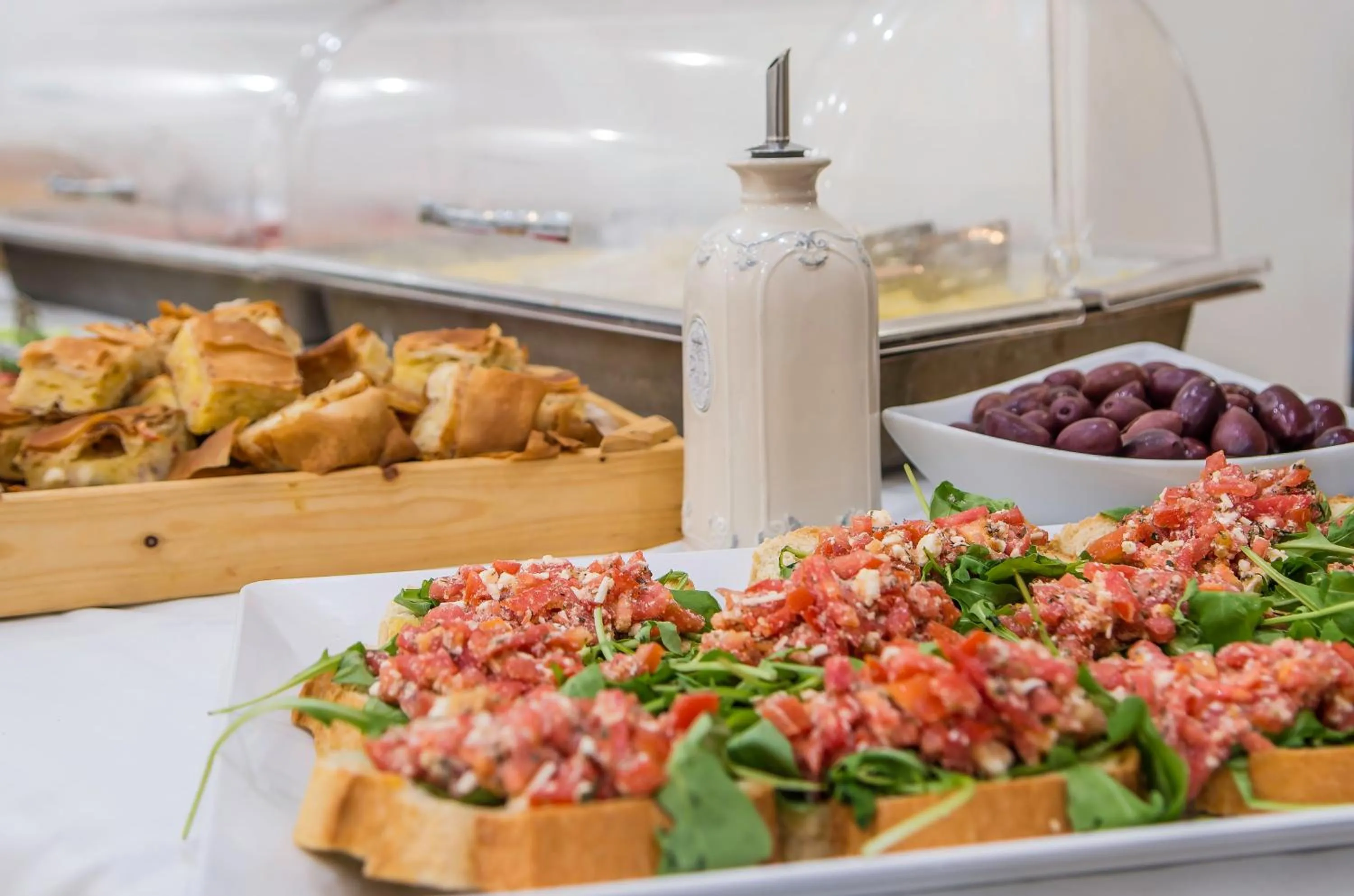 Coffee/tea facilities in Oasis Beach Hotel