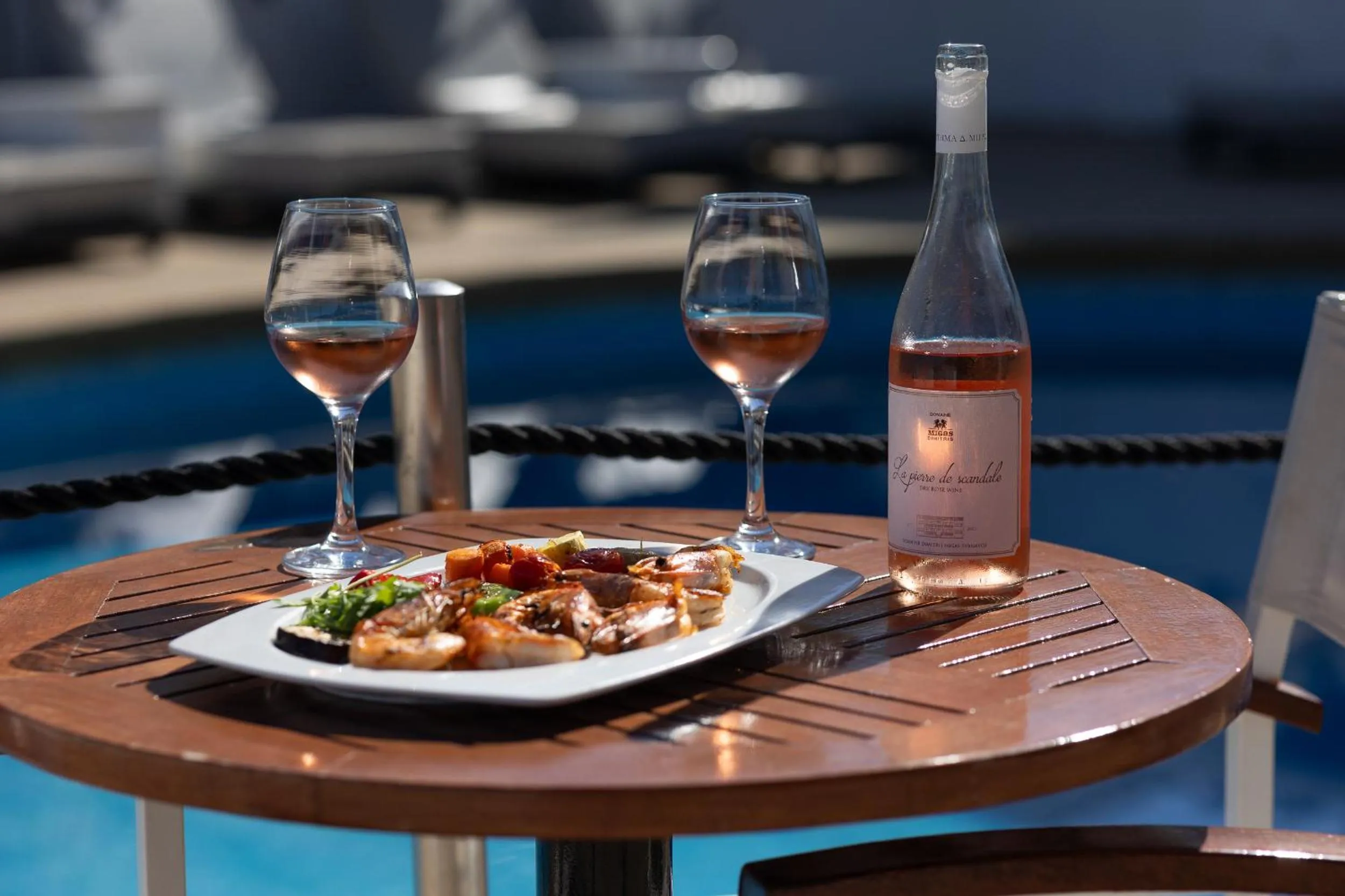 Food and drinks in Oasis Beach Hotel