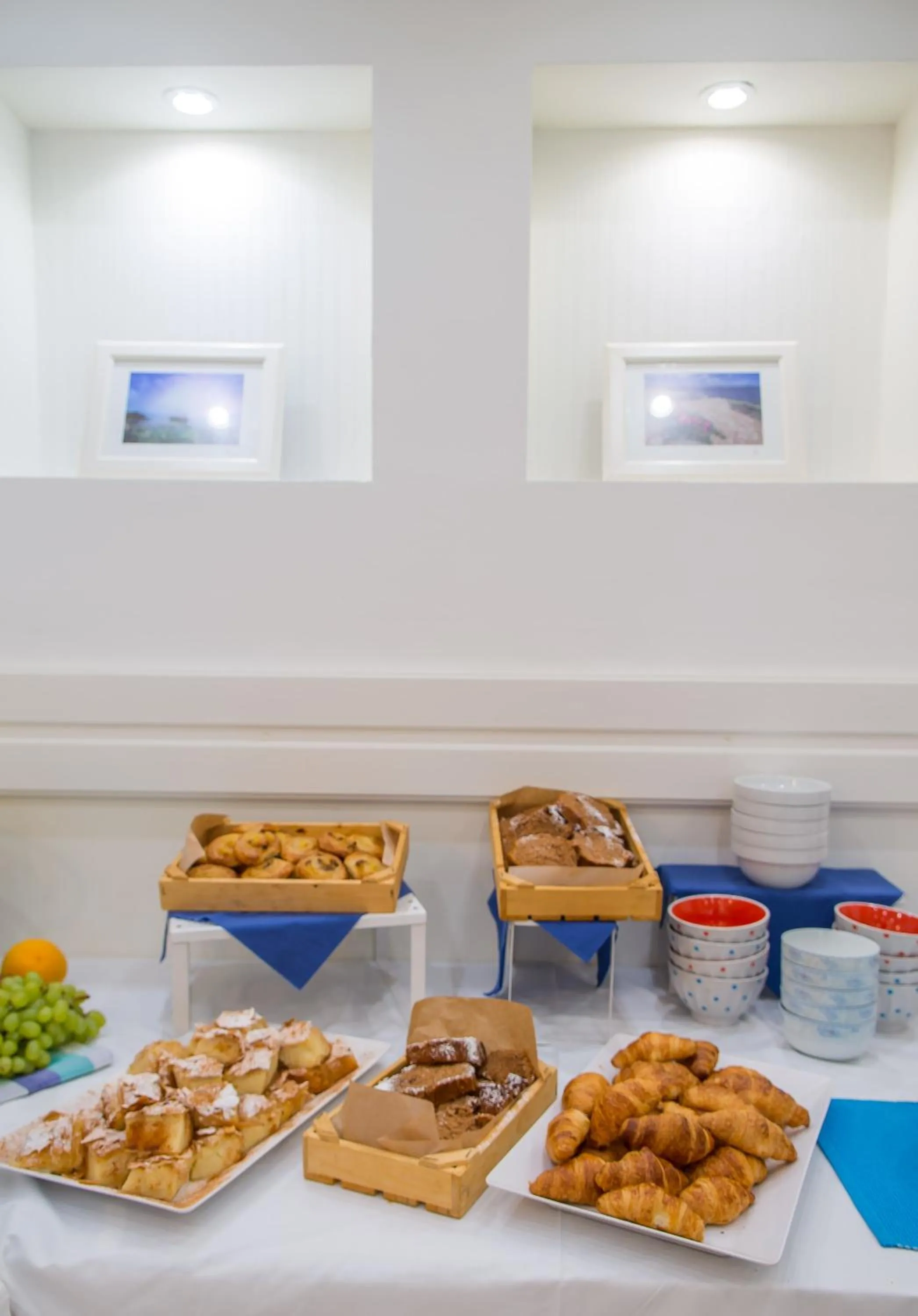 Restaurant/places to eat in Oasis Beach Hotel