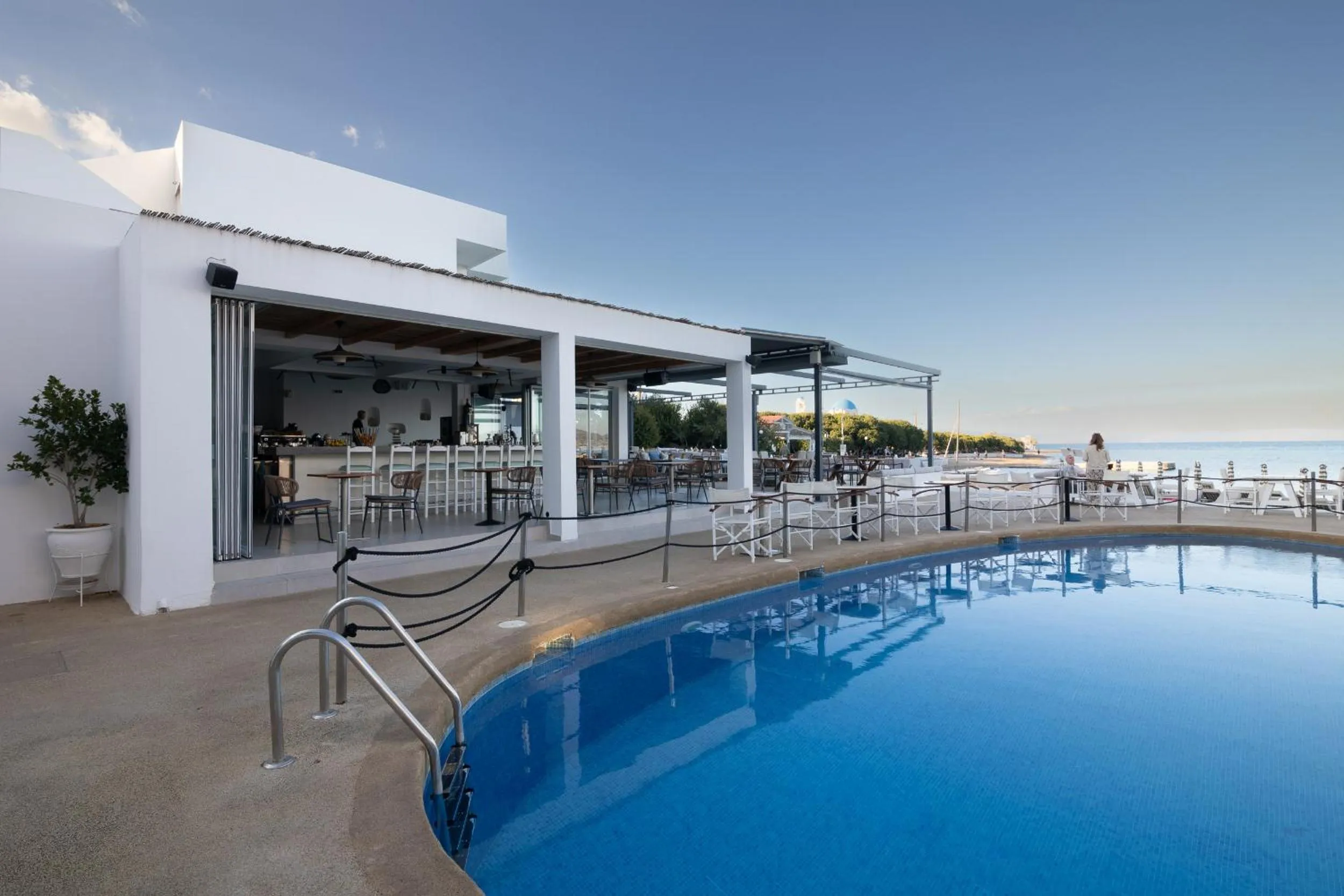 Day in Oasis Beach Hotel