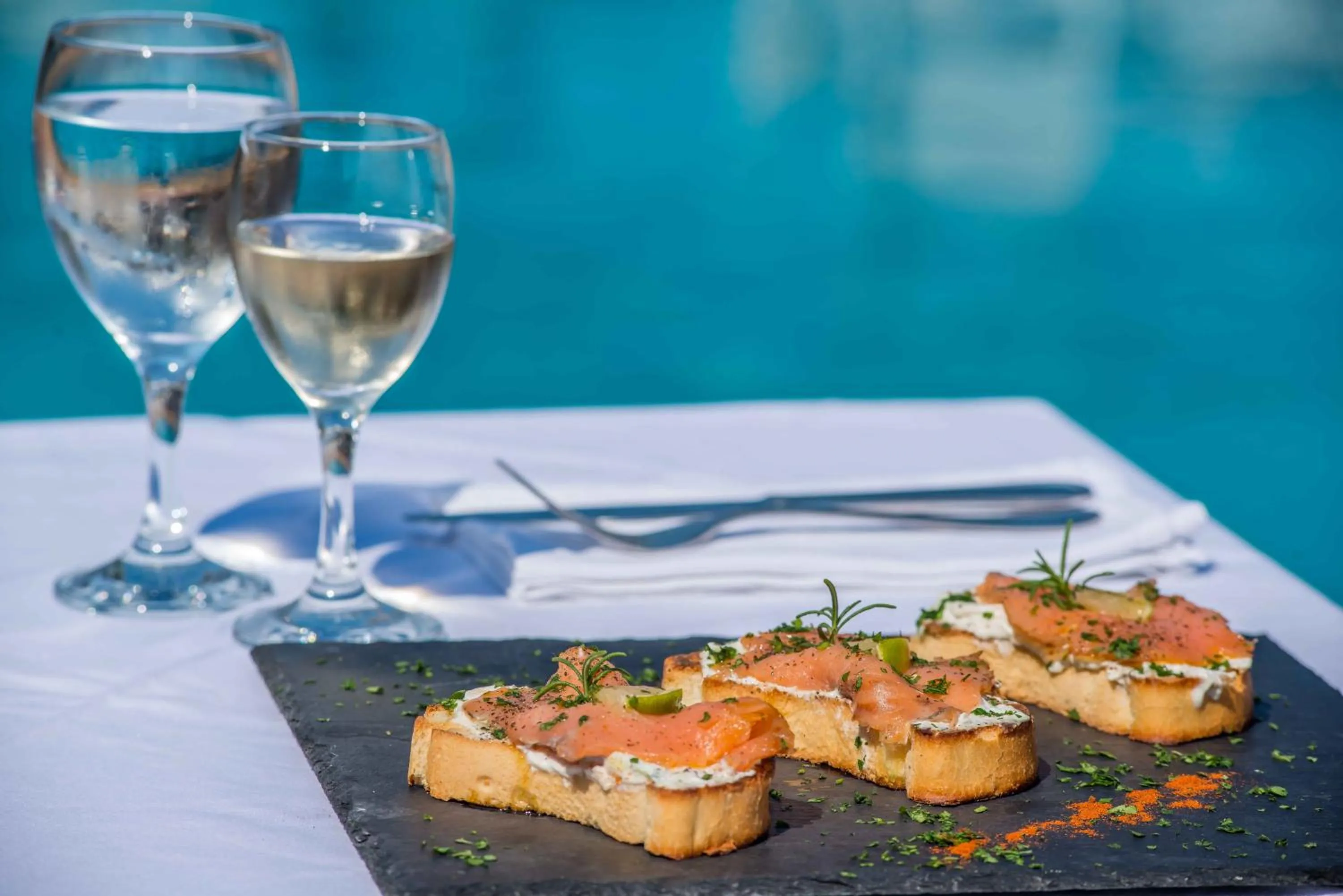 Food and drinks in Oasis Beach Hotel