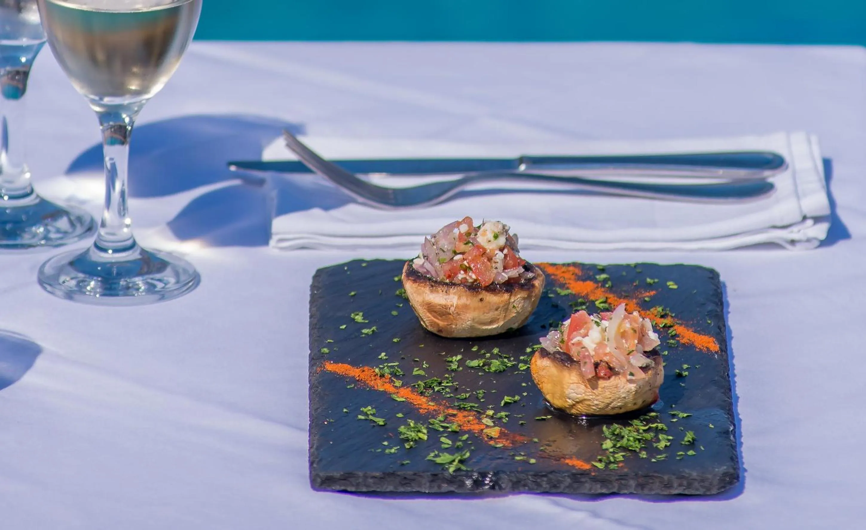 Food and drinks in Oasis Beach Hotel