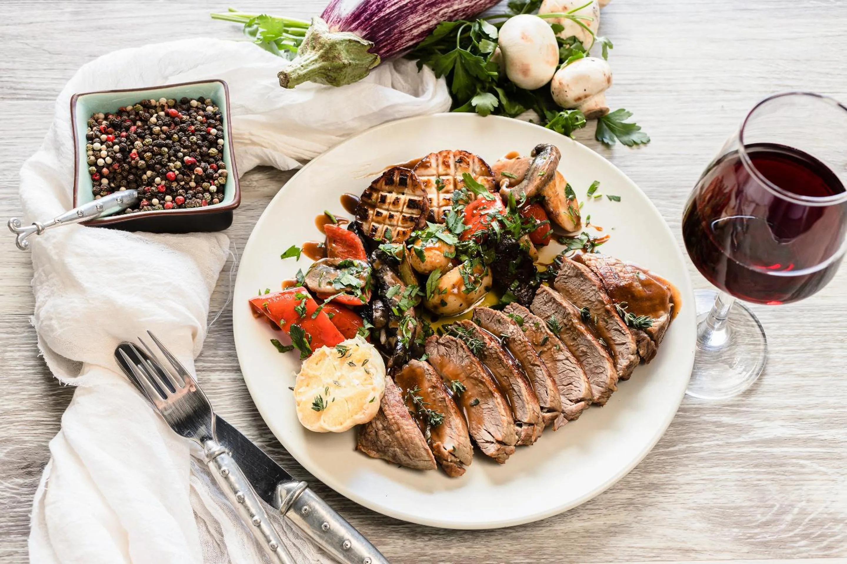 Restaurant/places to eat in Oasis Beach Hotel