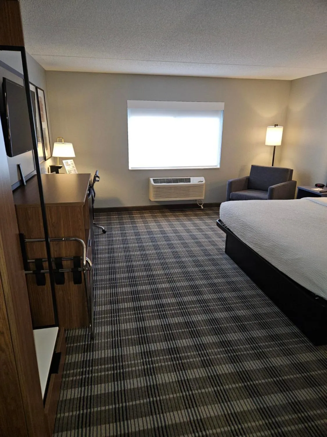 Property building, Bed in AmericInn by Wyndham Mounds View Minneapolis