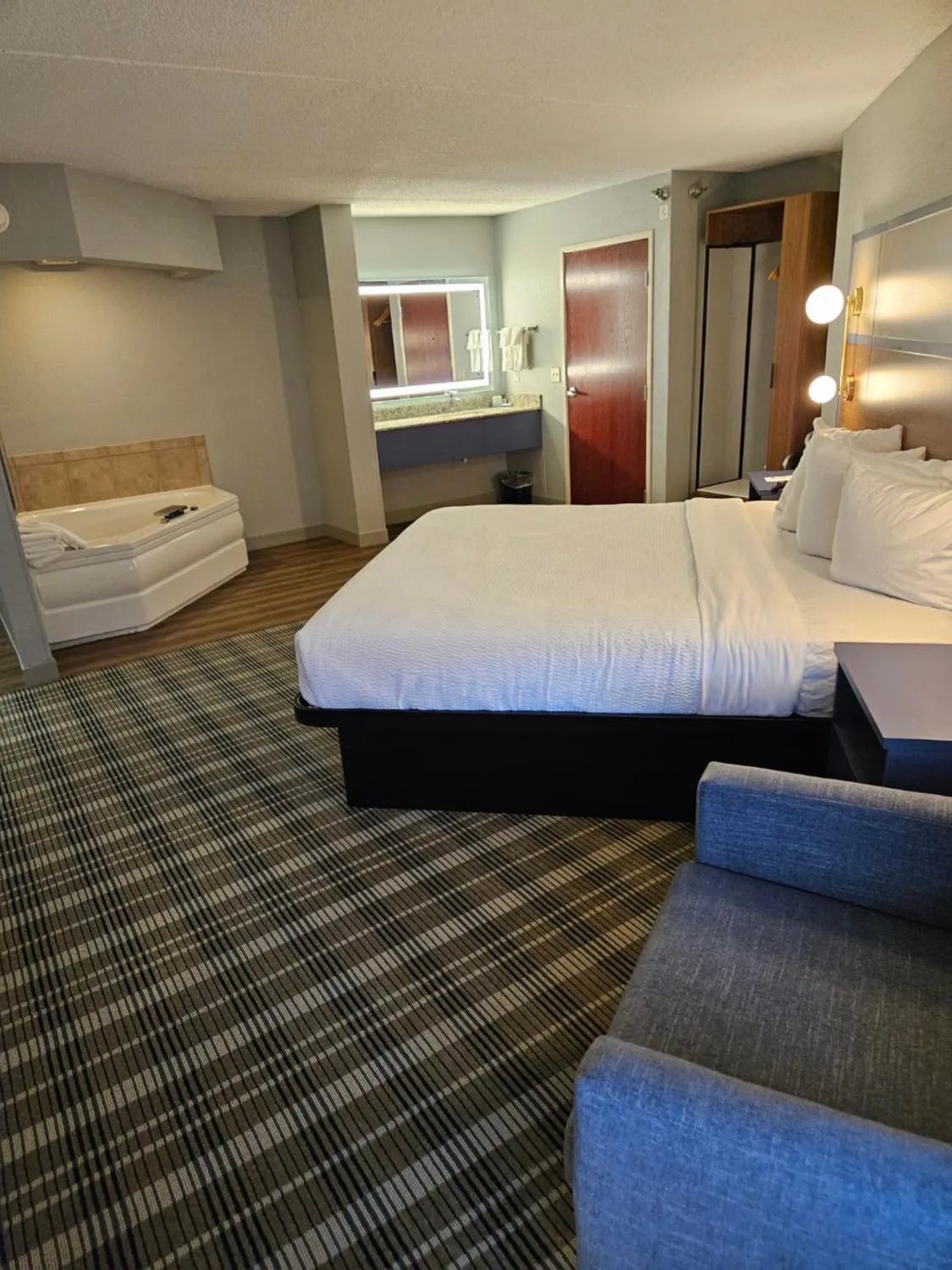 Bed in AmericInn by Wyndham Mounds View Minneapolis