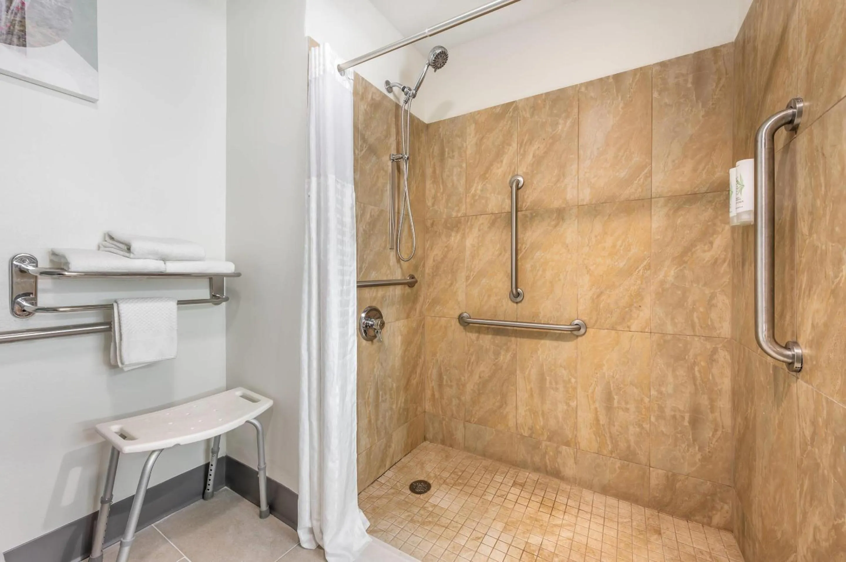 Bedroom in Sleep Inn Champaign North - Urbana