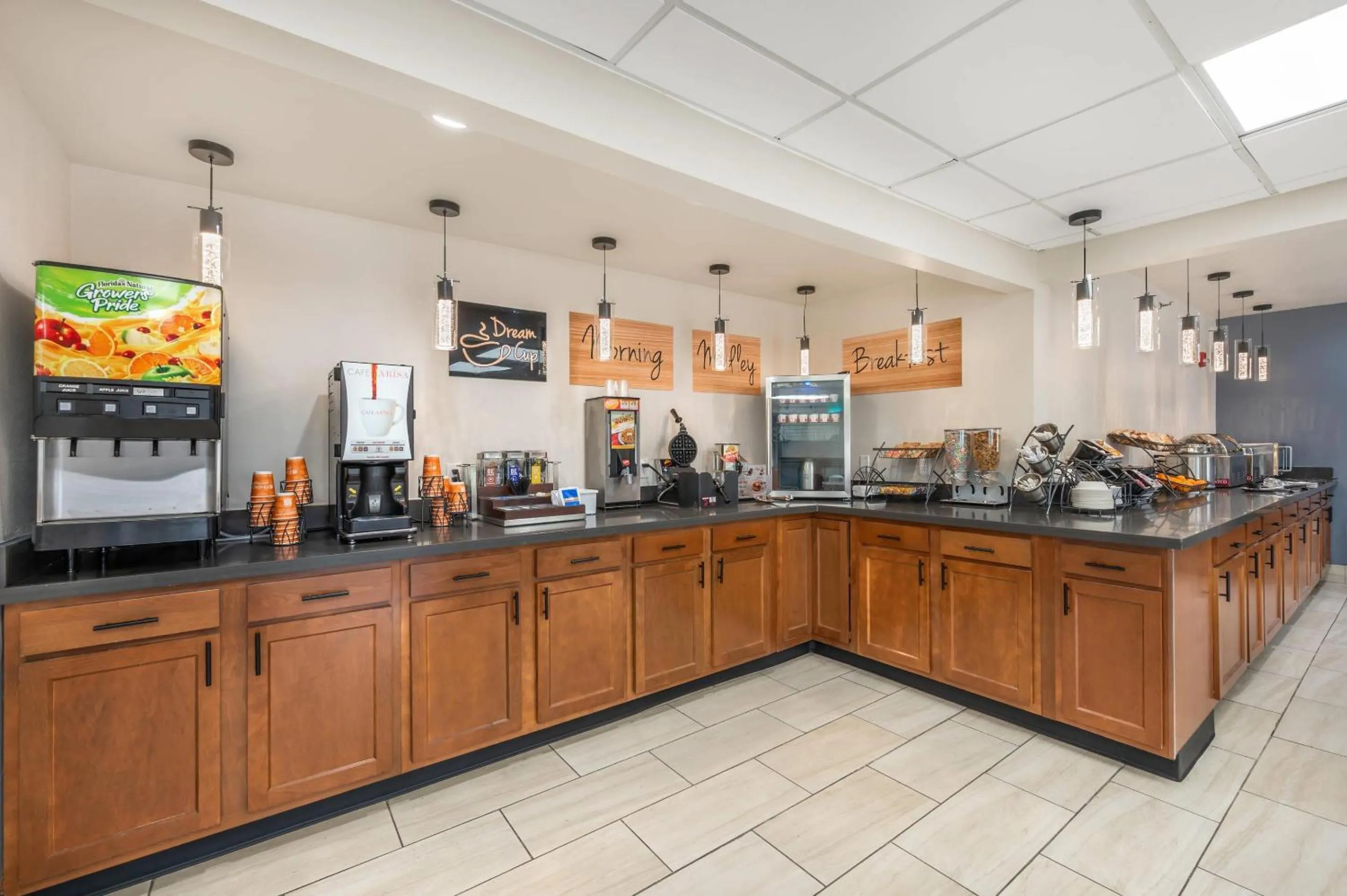 Breakfast in Sleep Inn Champaign North - Urbana