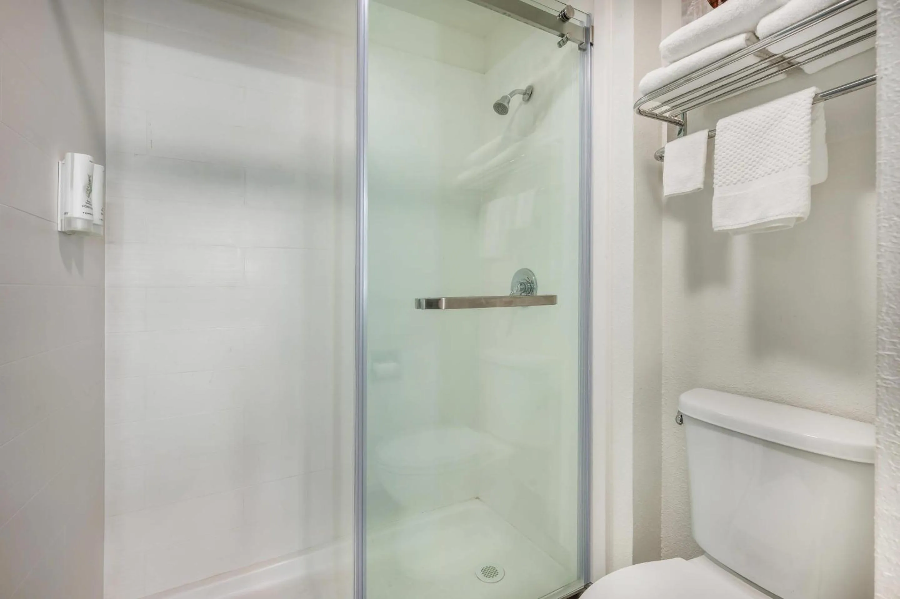 Bedroom in Sleep Inn Champaign North - Urbana