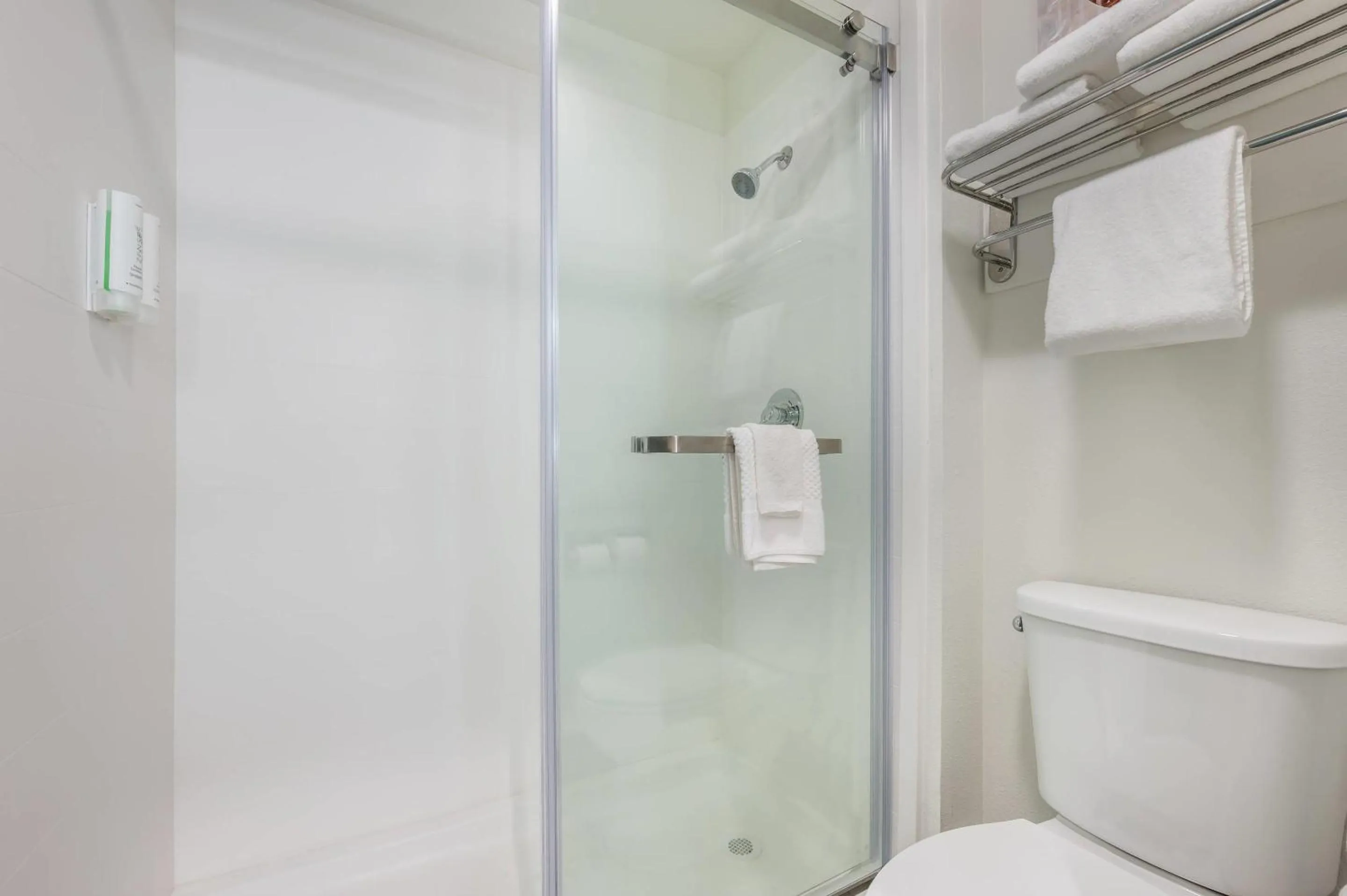 Bedroom in Sleep Inn Champaign North - Urbana