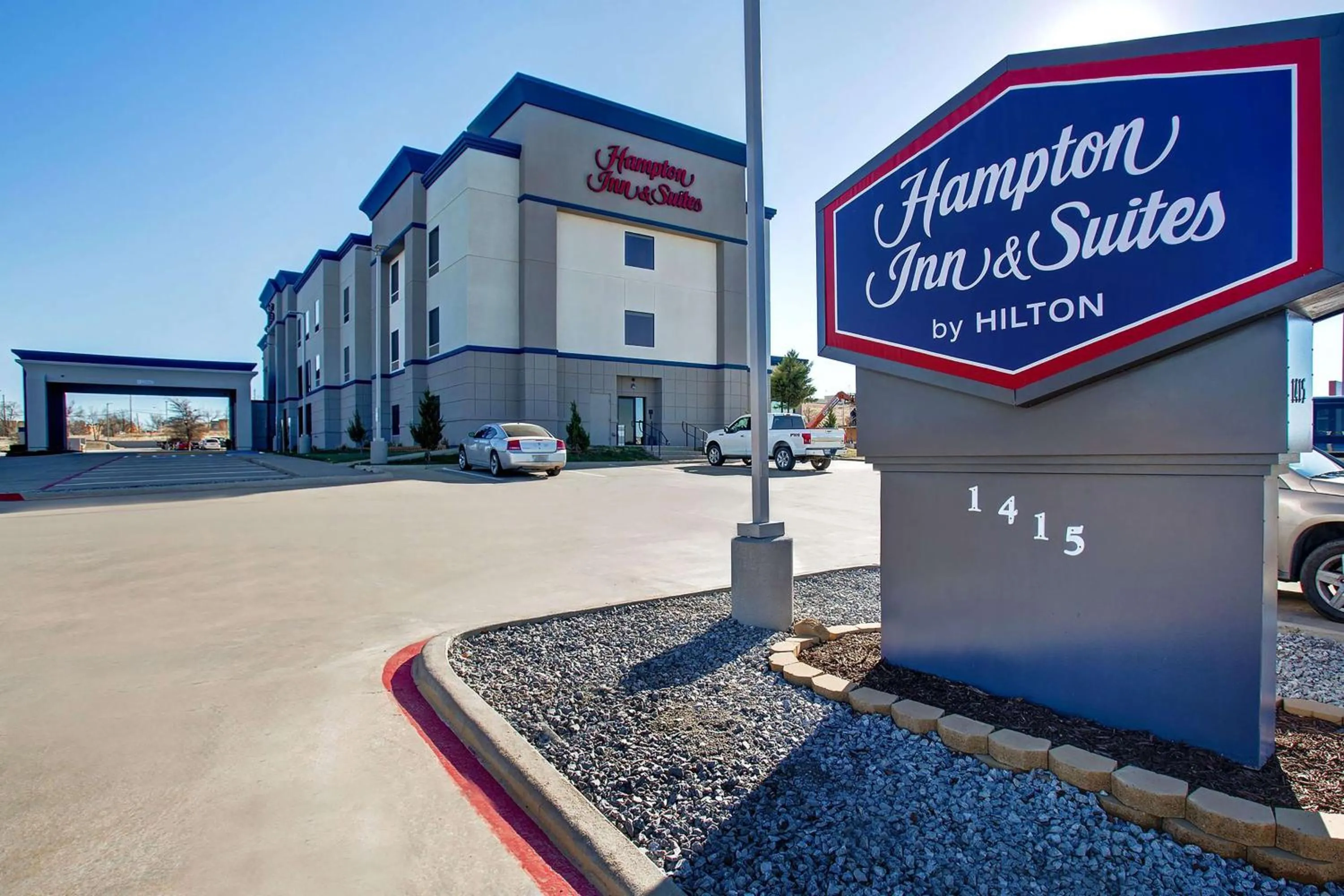 Property building in Hampton Inn & Suites Borger