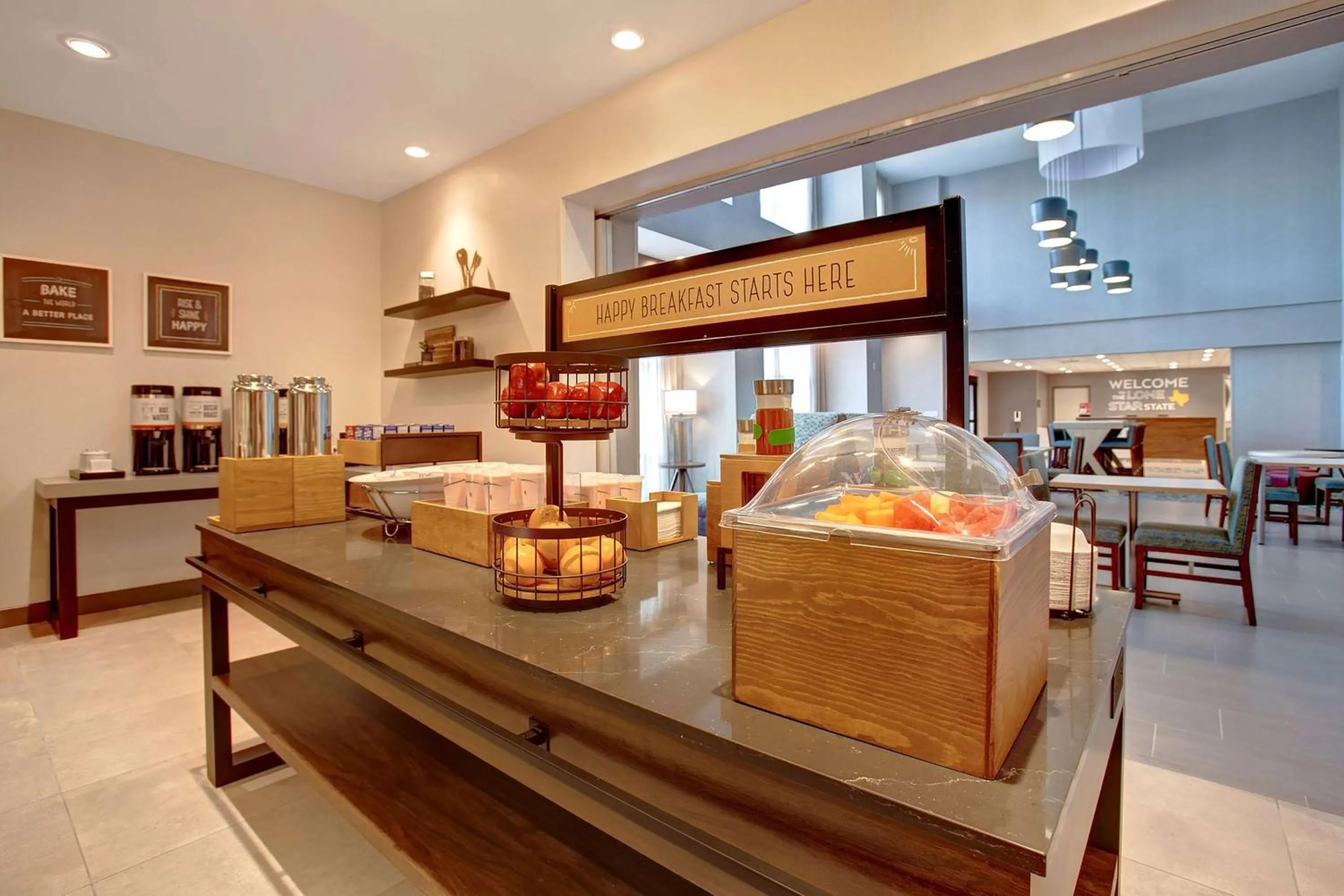 Breakfast in Hampton Inn & Suites Borger