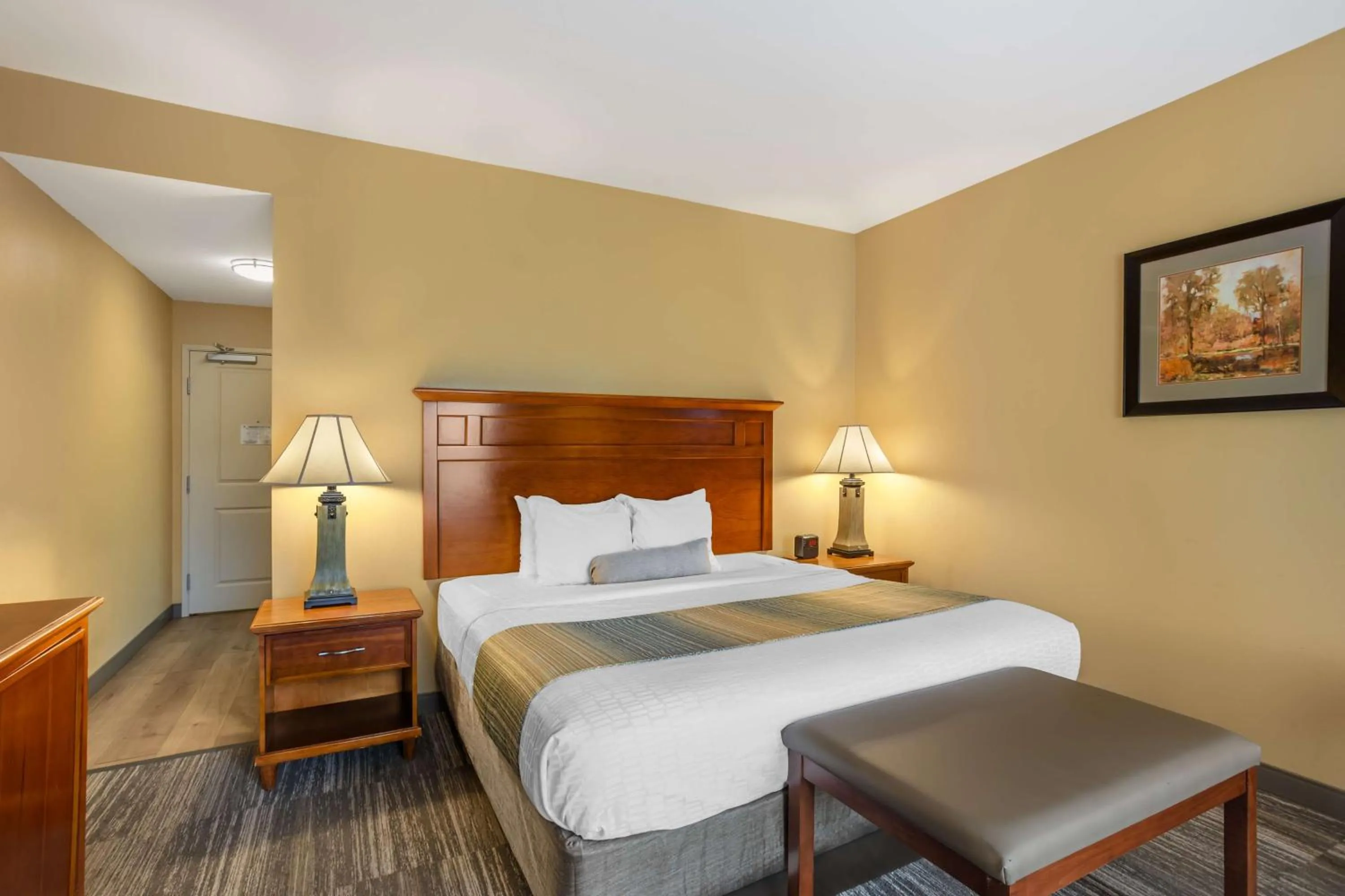 Bedroom, Bed in Best Western PLUS University Park Inn & Suites