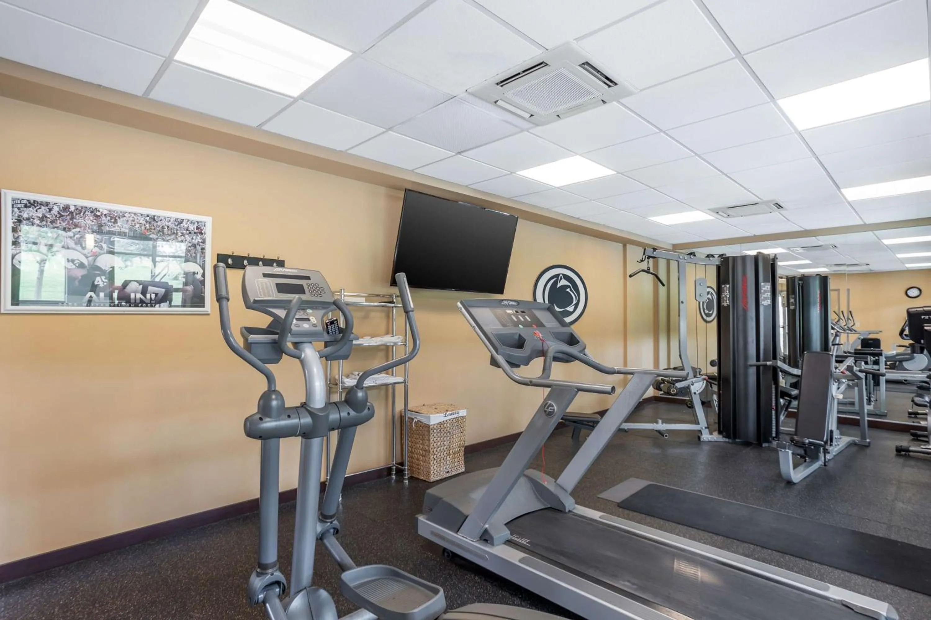 Fitness centre/facilities in Best Western PLUS University Park Inn & Suites