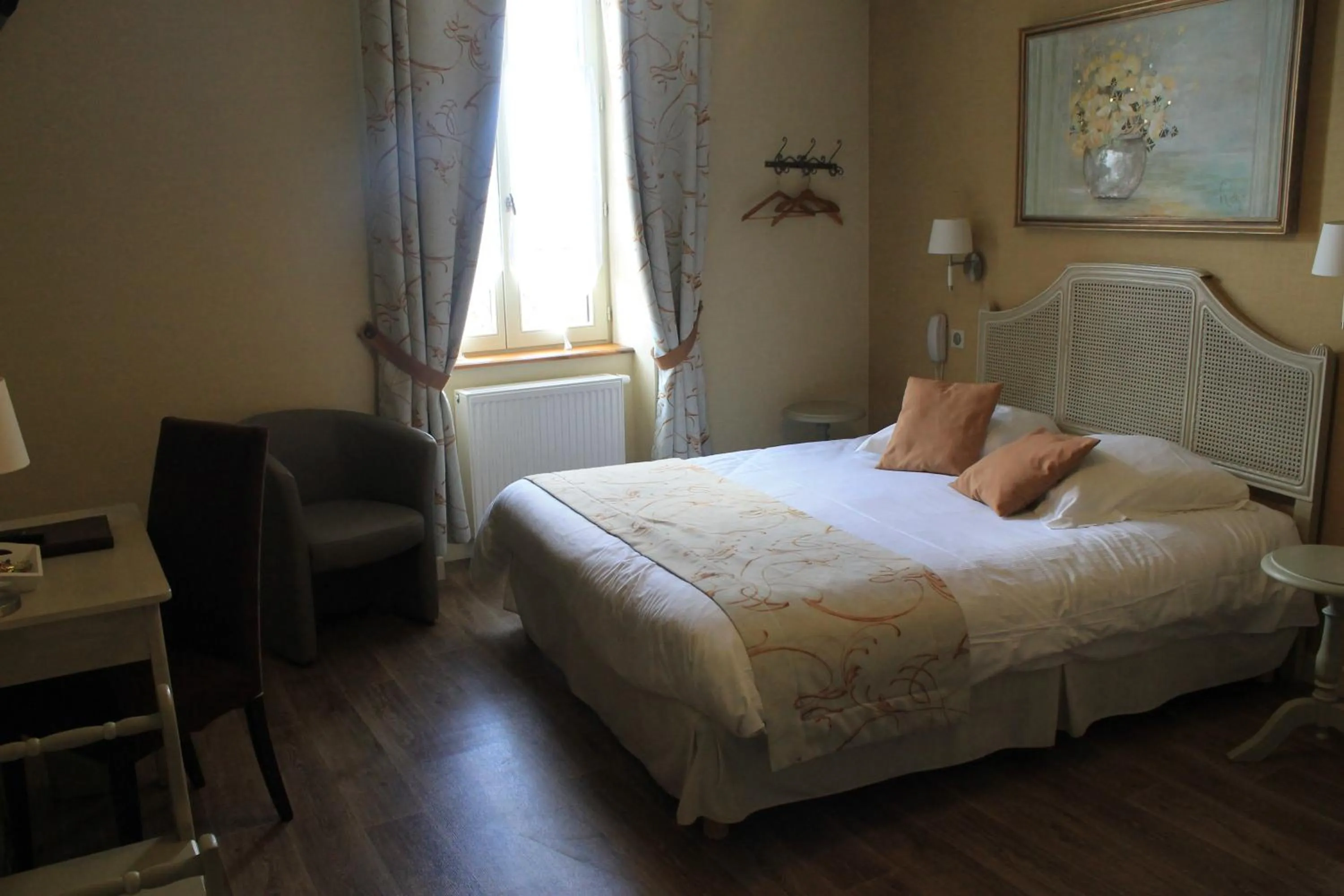 Photo of the whole room, Bed in Hôtel Restaurant Le Moulin de Saint Verand