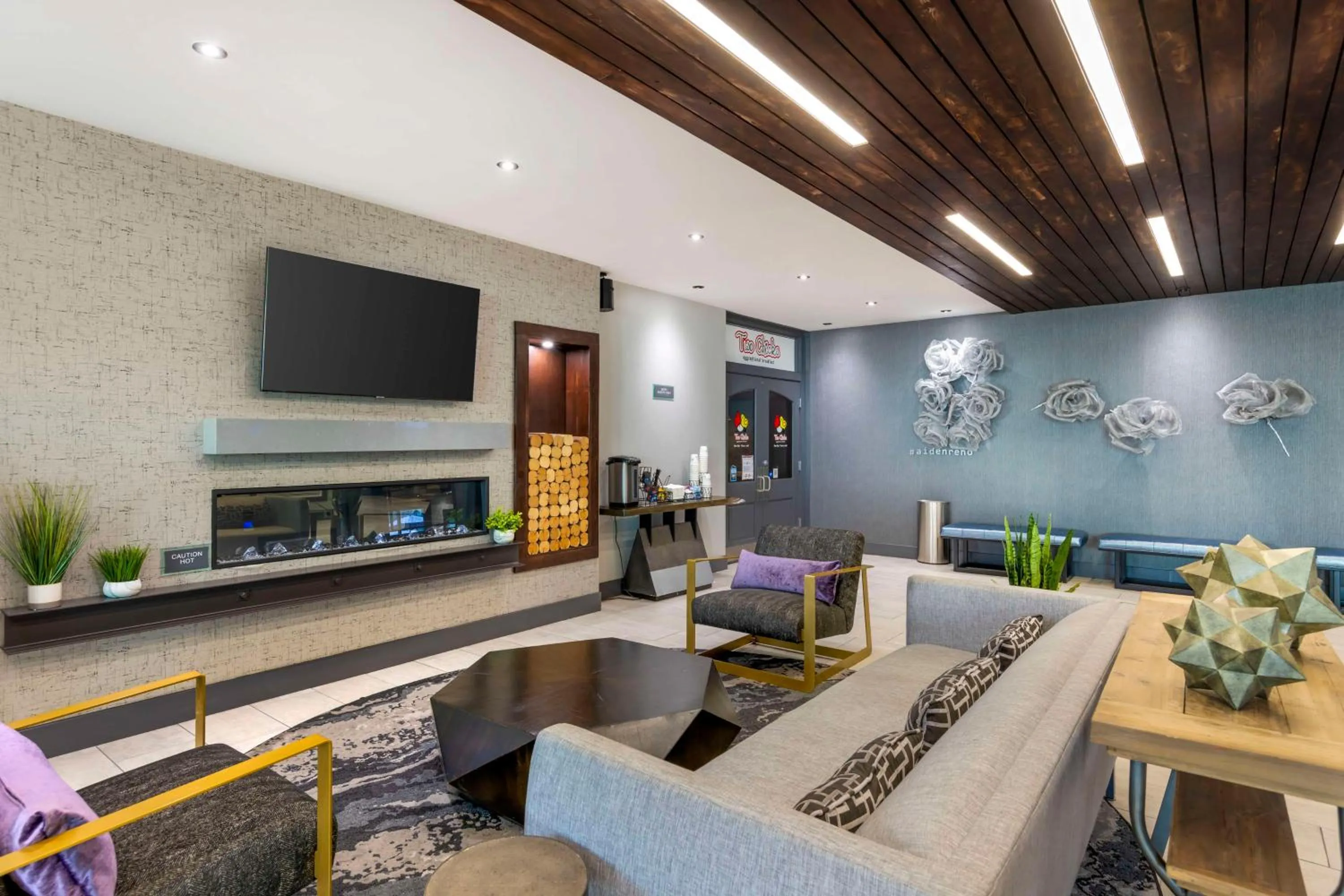 Lobby or reception in Aiden by Best Western South Reno