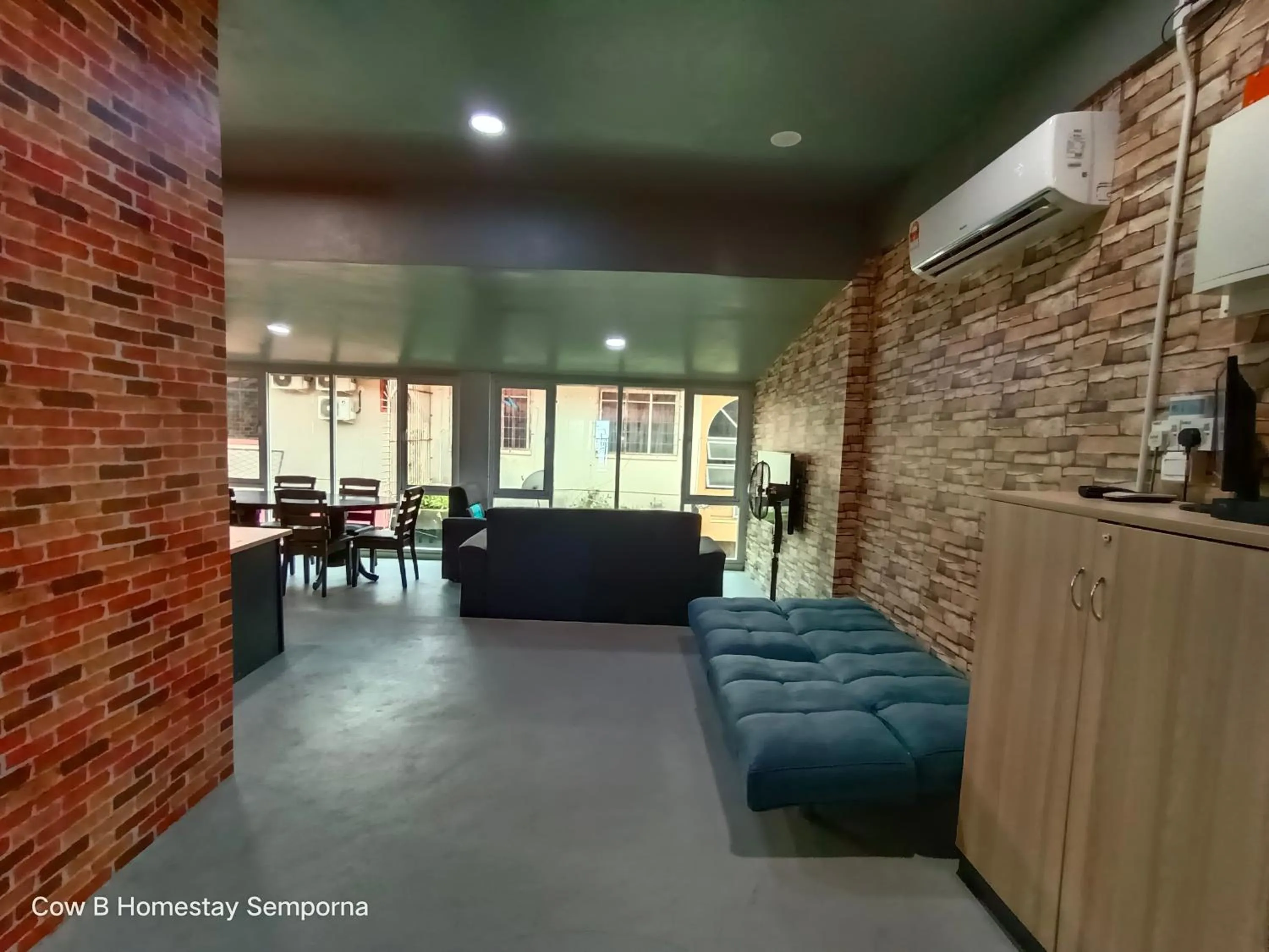 Seating area in Cow B Homestay Semporna