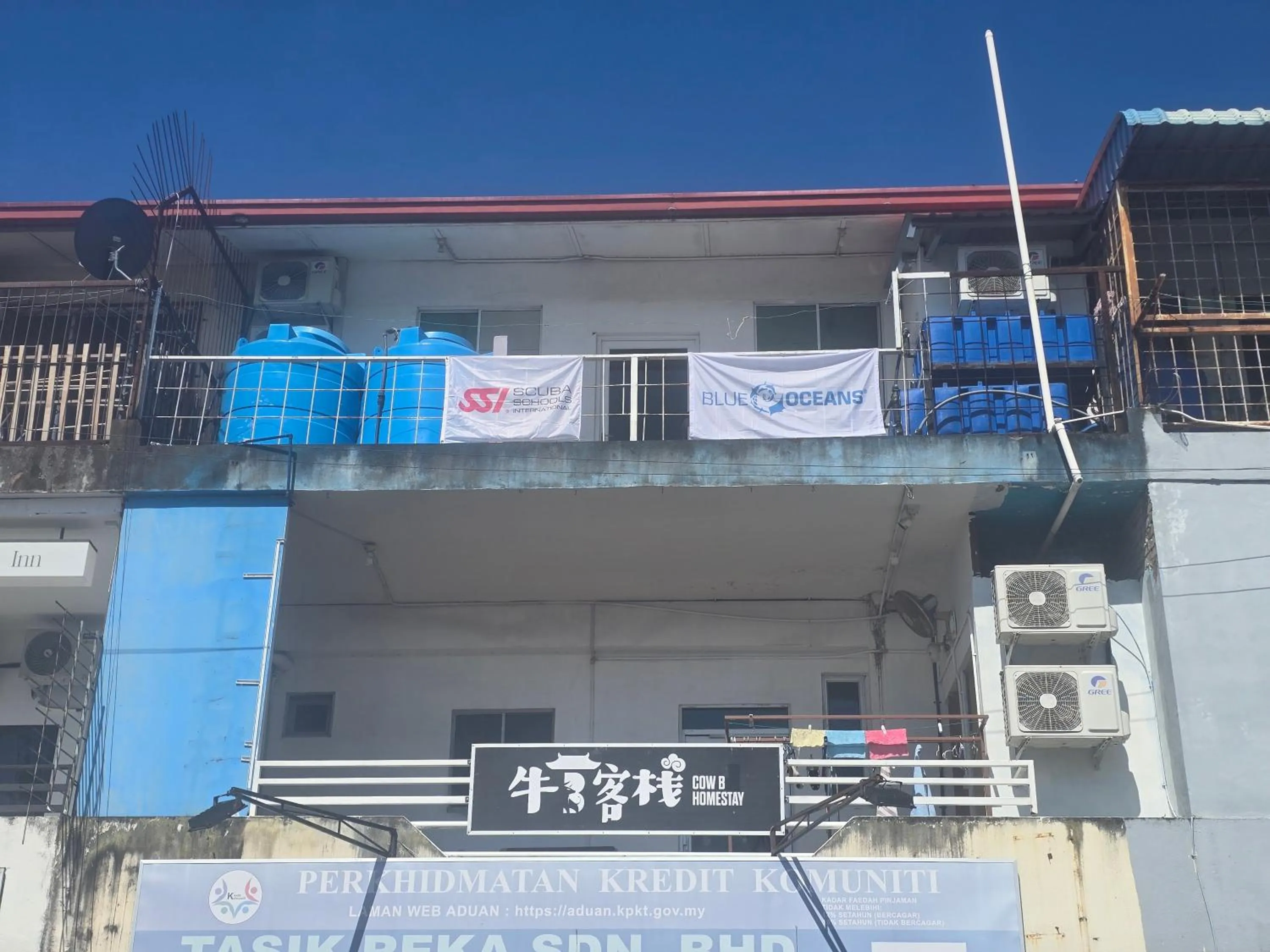 Cow B Homestay Semporna