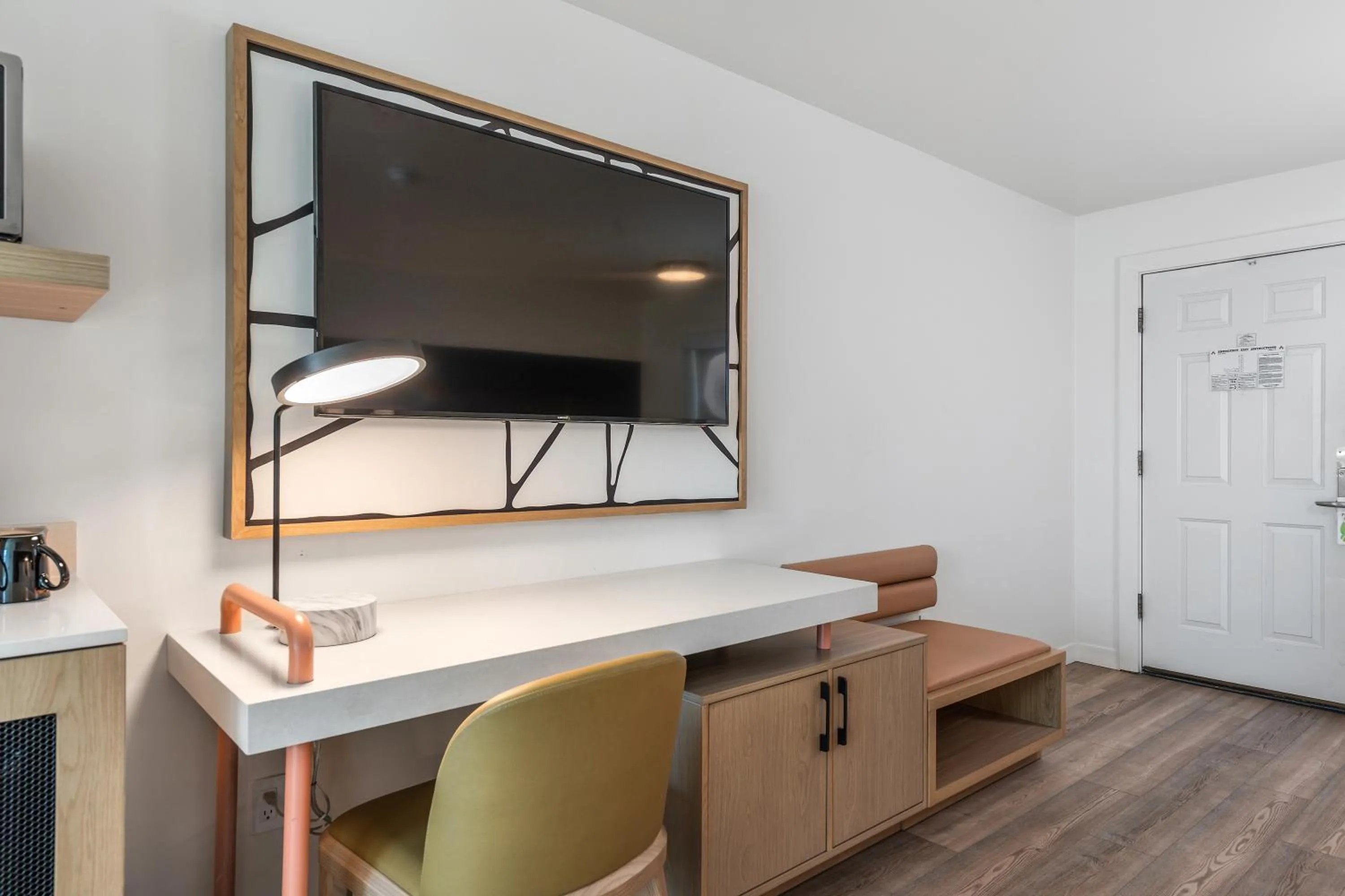 TV and multimedia in GoodSpring Motel