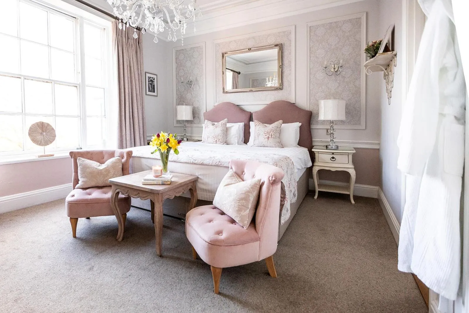 Bedroom, Bed in The Boot Inn