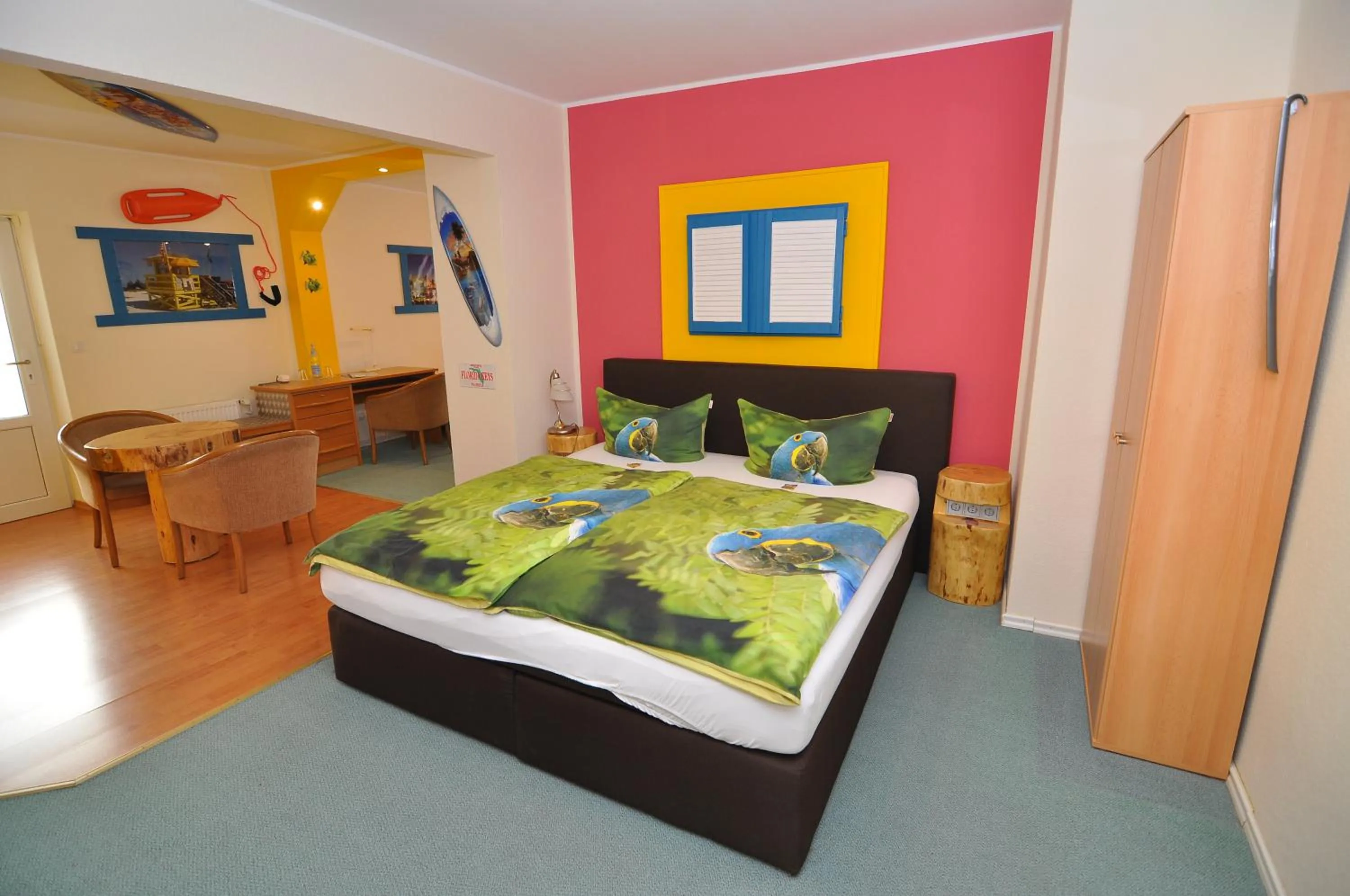 Photo of the whole room, Bed in Themen Hotel Terrassen Cafe