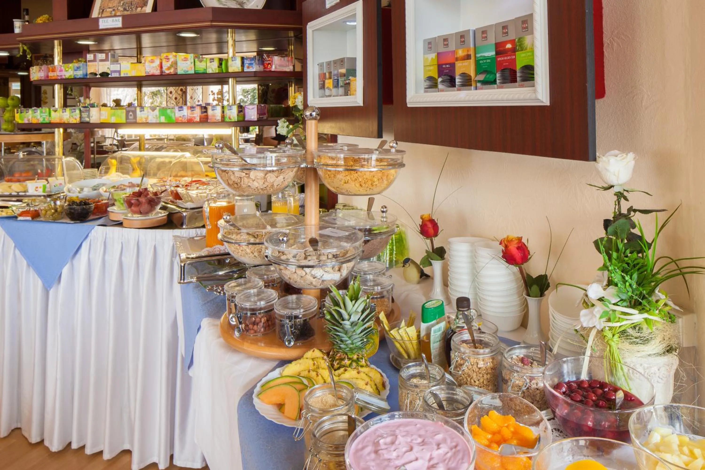 Buffet breakfast in Themen Hotel Terrassen Cafe