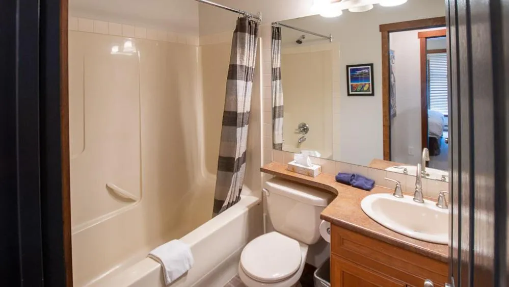 Snow Creek Lodge by Fernie Lodging Co