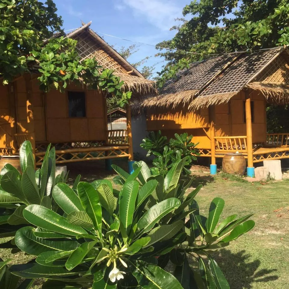 Property building in Koh Phaluai Beach Bangalow