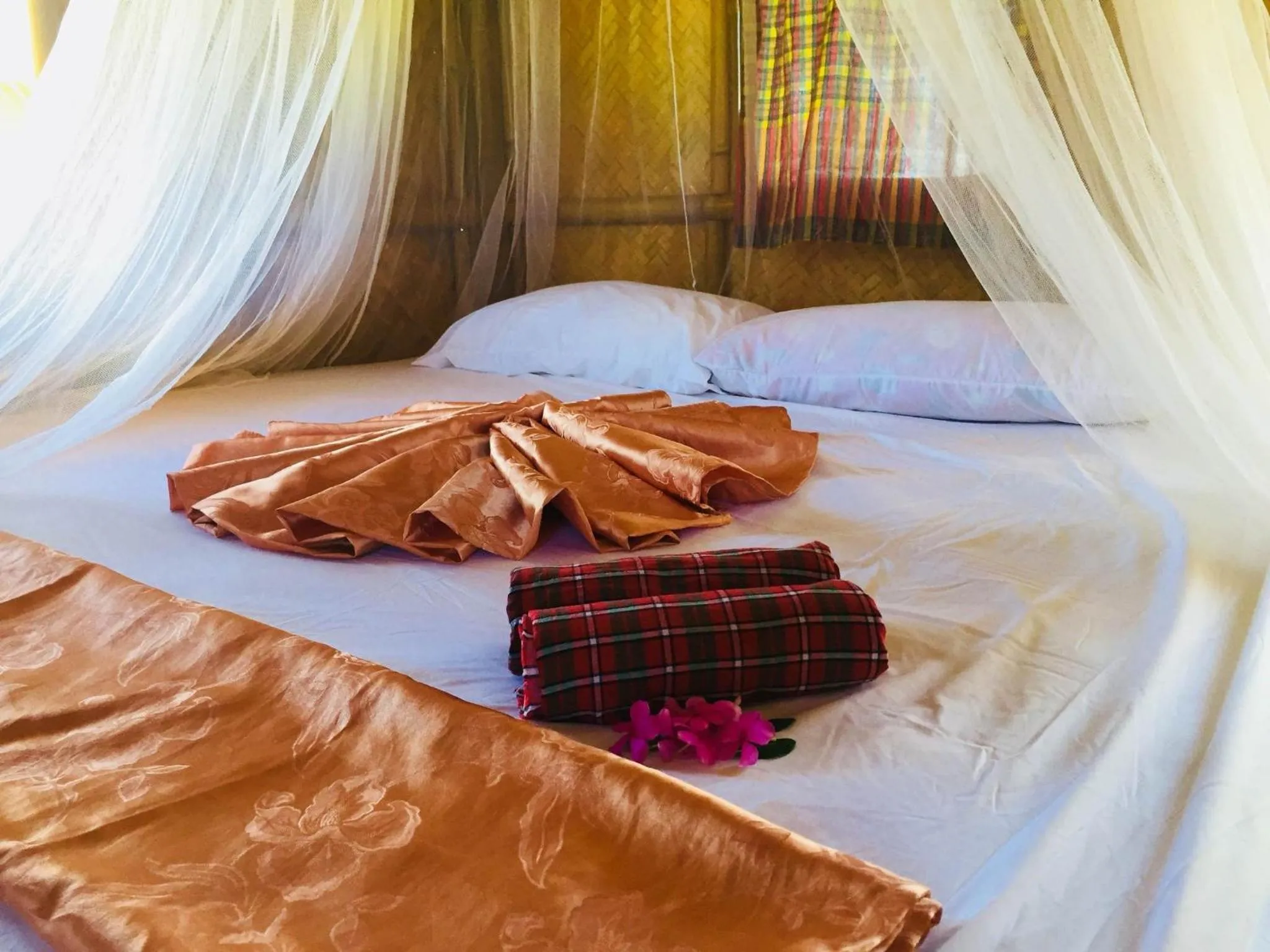 Bed in Koh Phaluai Beach Bangalow