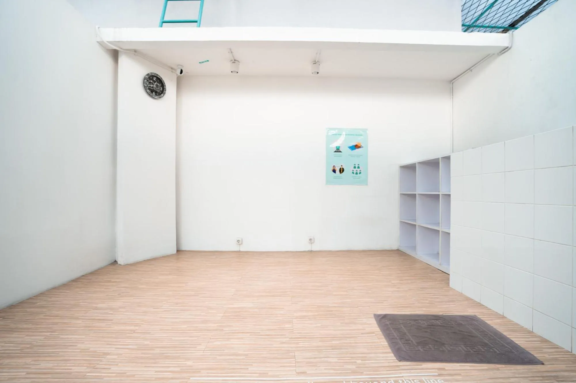 Area and facilities in Bobopod Paskal, Bandung